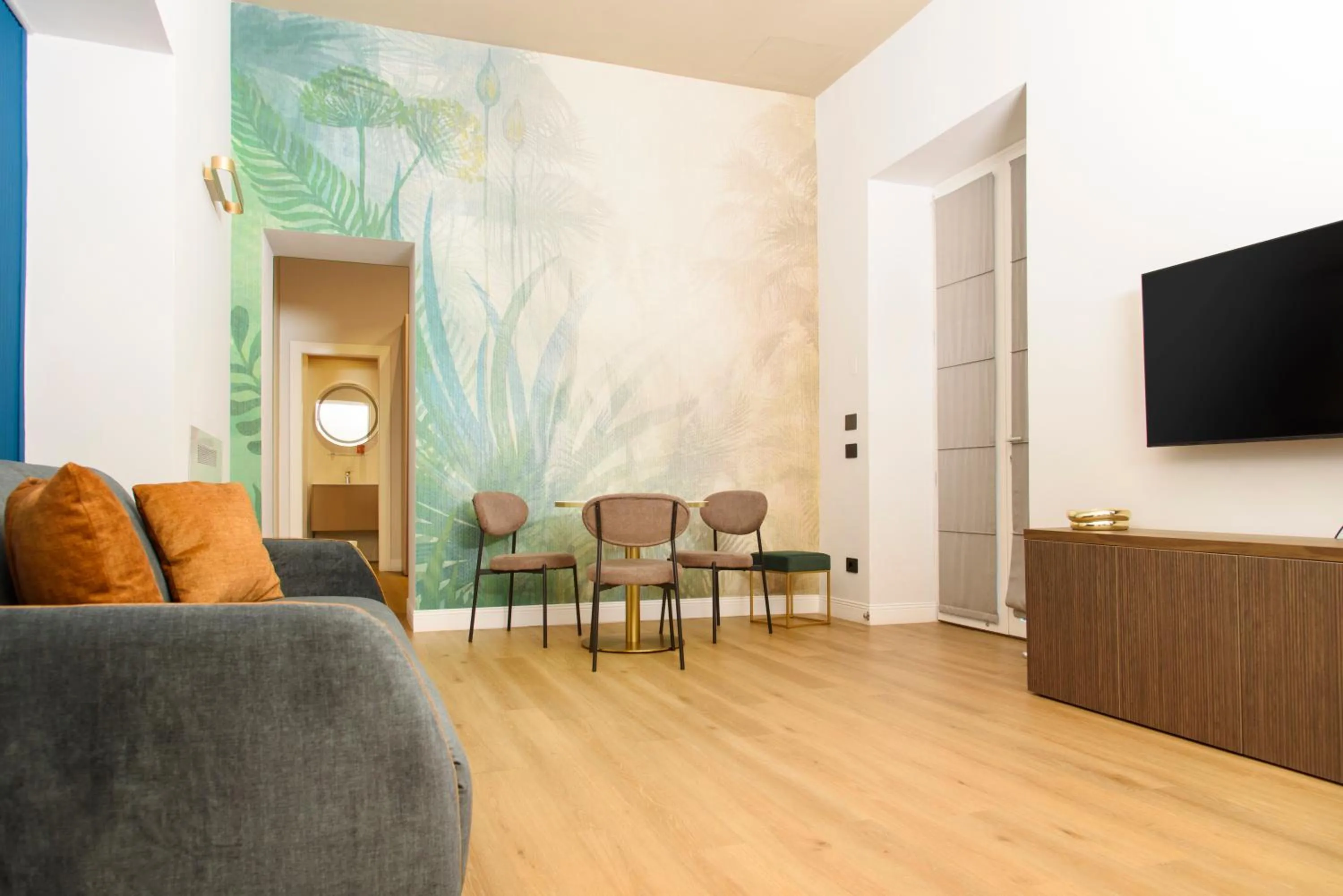 TV and multimedia in Vesuvius Palace Aparthotel