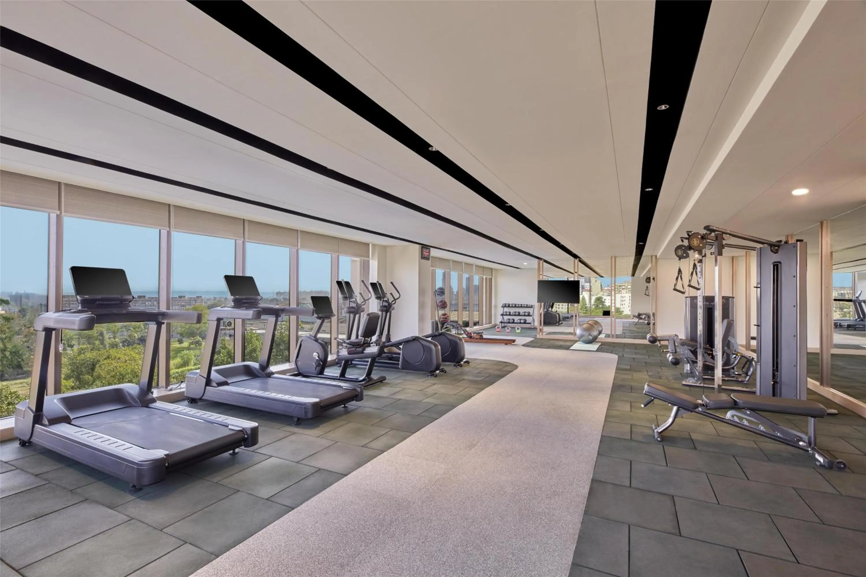 Fitness centre/facilities in Hilton Gurugram Baani City Centre
