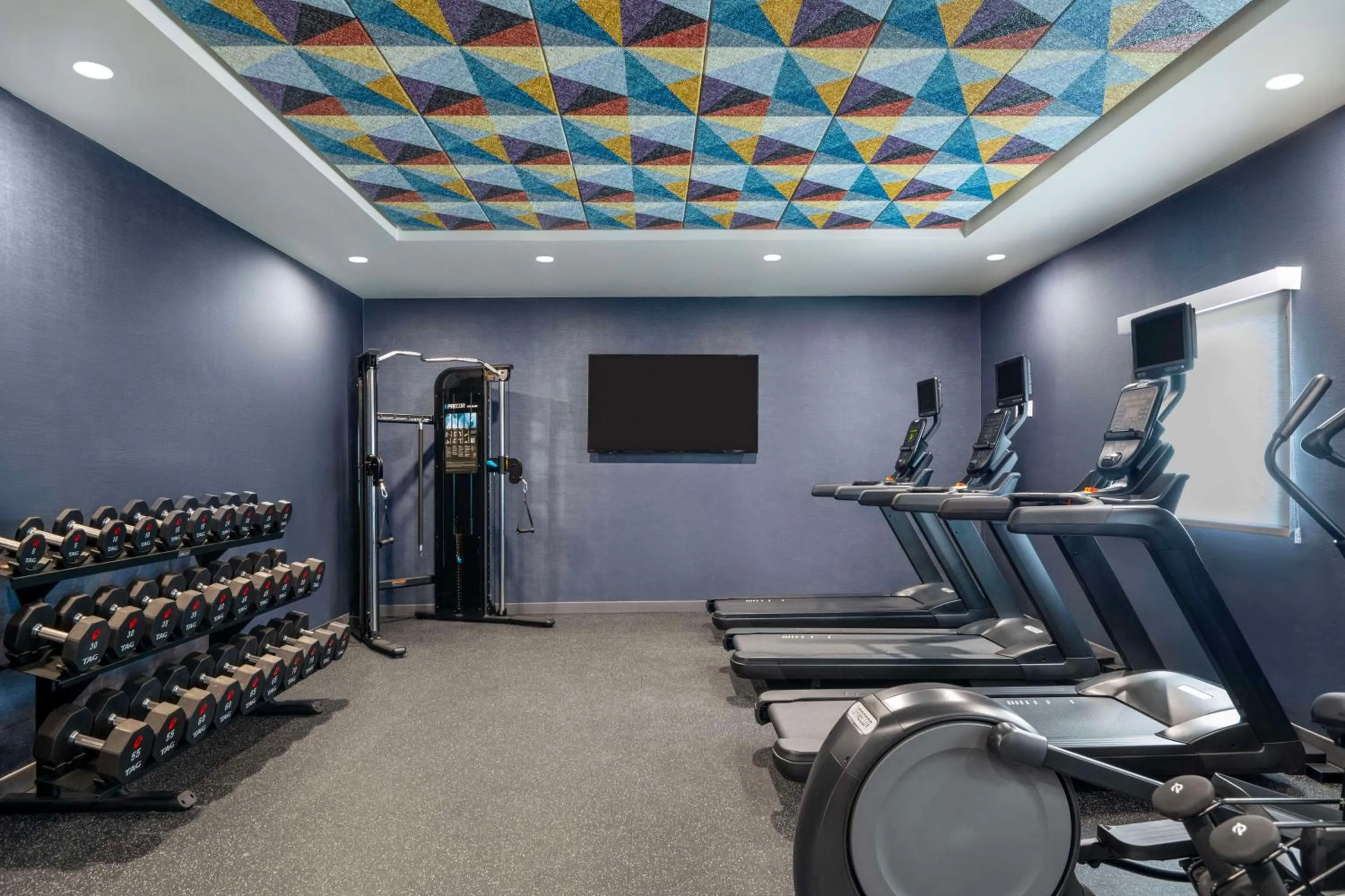 Fitness centre/facilities in Home2 Suites By Hilton Jonesboro