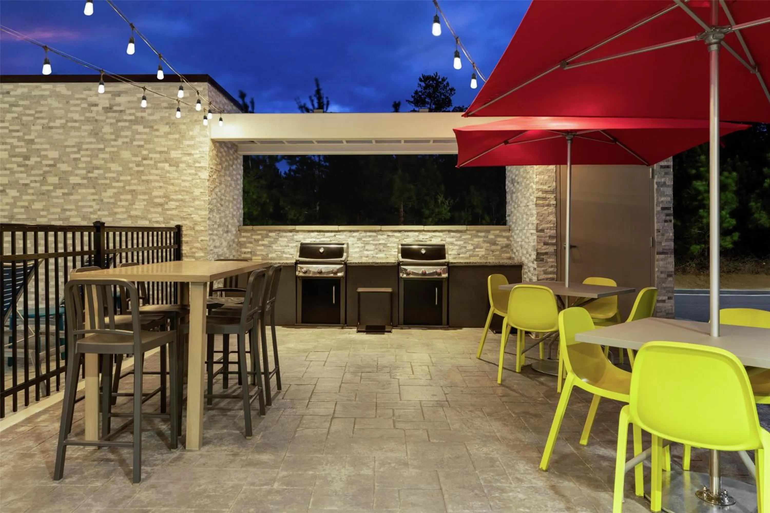 Patio in Home2 Suites By Hilton Dublin