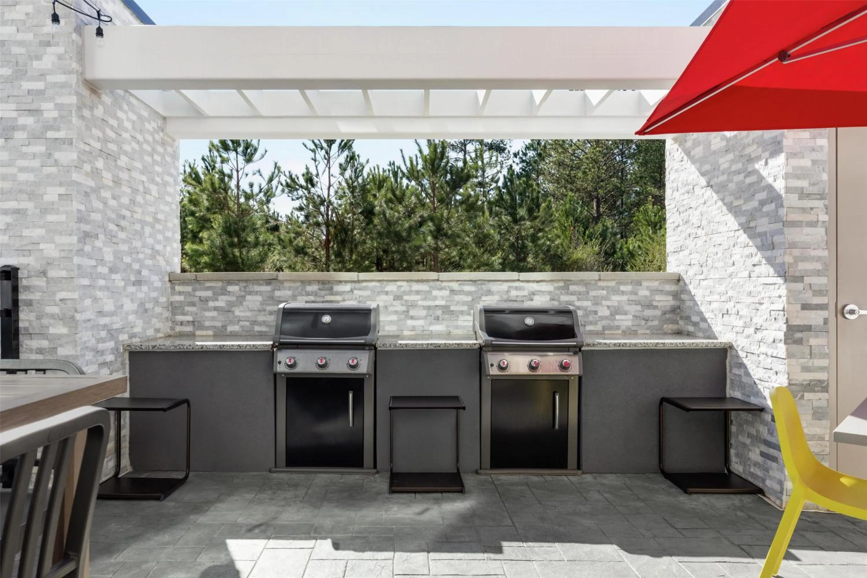 Patio in Home2 Suites By Hilton Dublin