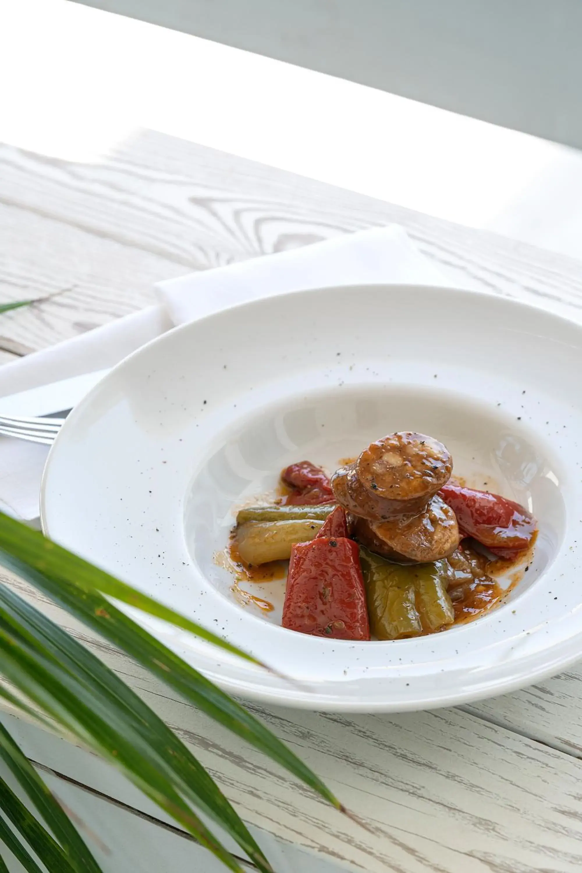 Restaurant/places to eat in Maritimo Beach Hotel Restaurant/places to eat in Maritimo Beach Hotel