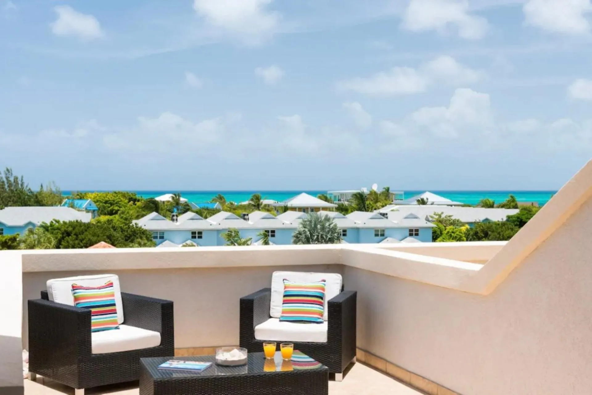 VACATION APARTMENTS Caicos Islands, Turks and Caicos