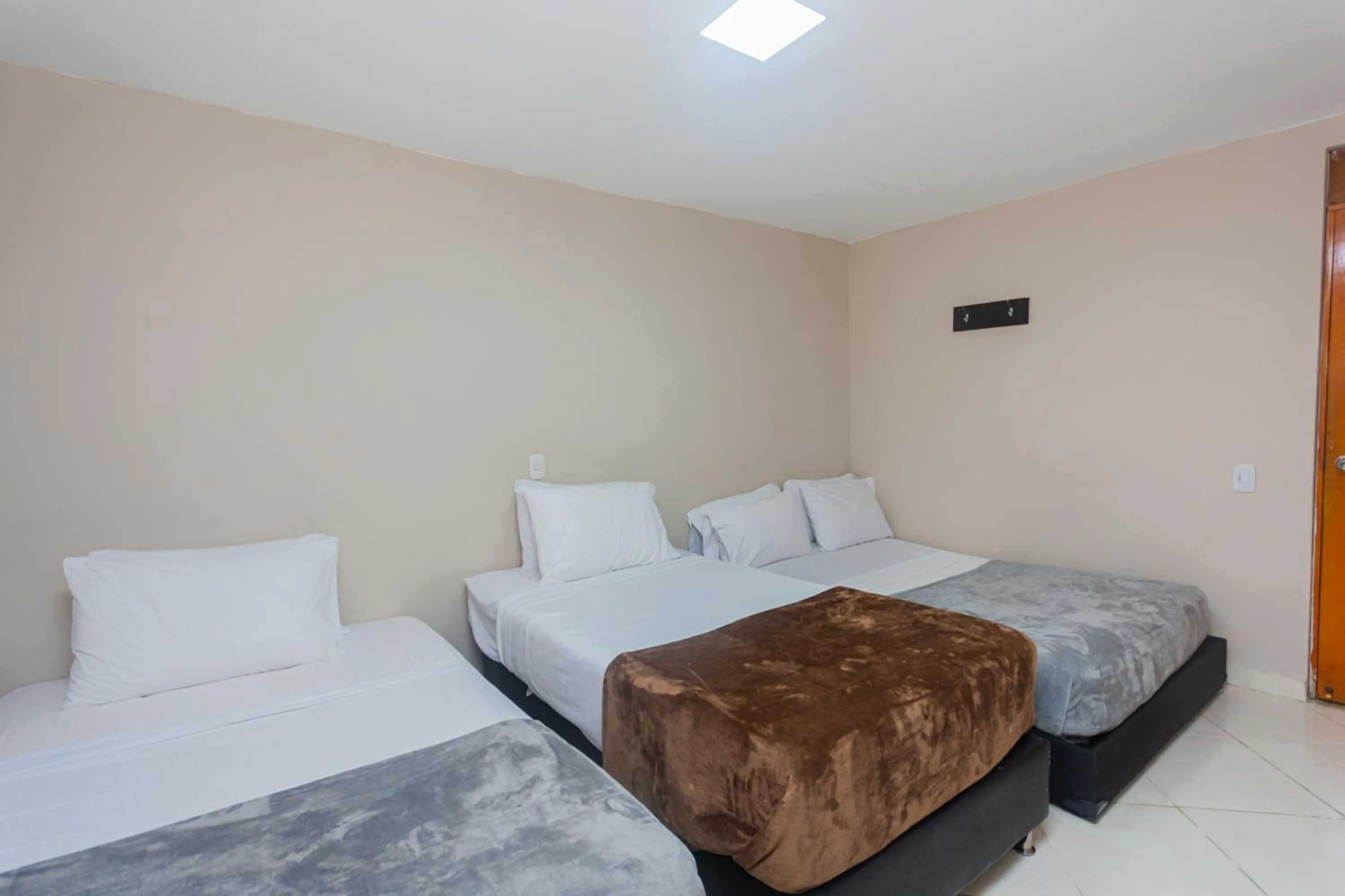 Photo of the whole room, Bed in Hotel Tropical San Jeronimo