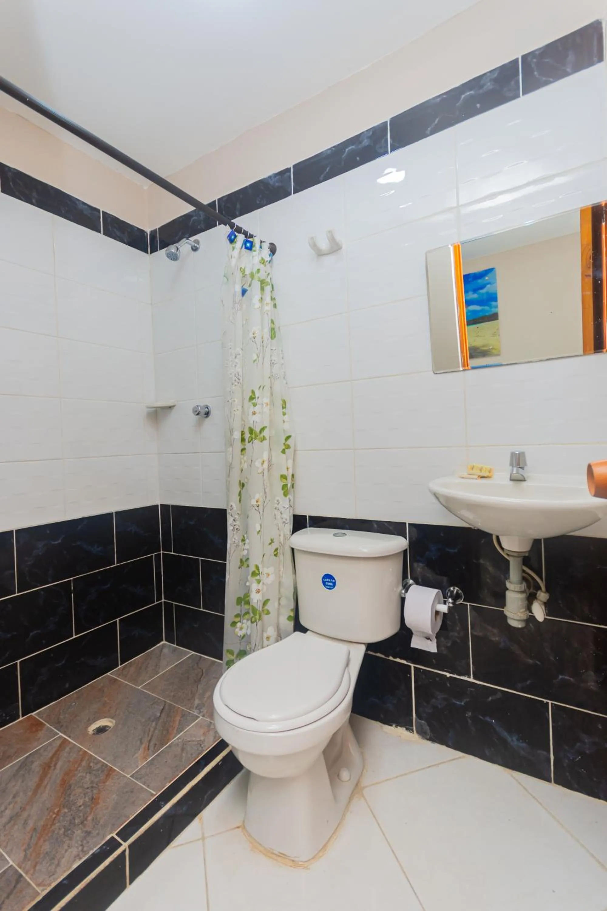 Toilet in Hotel Tropical San Jeronimo