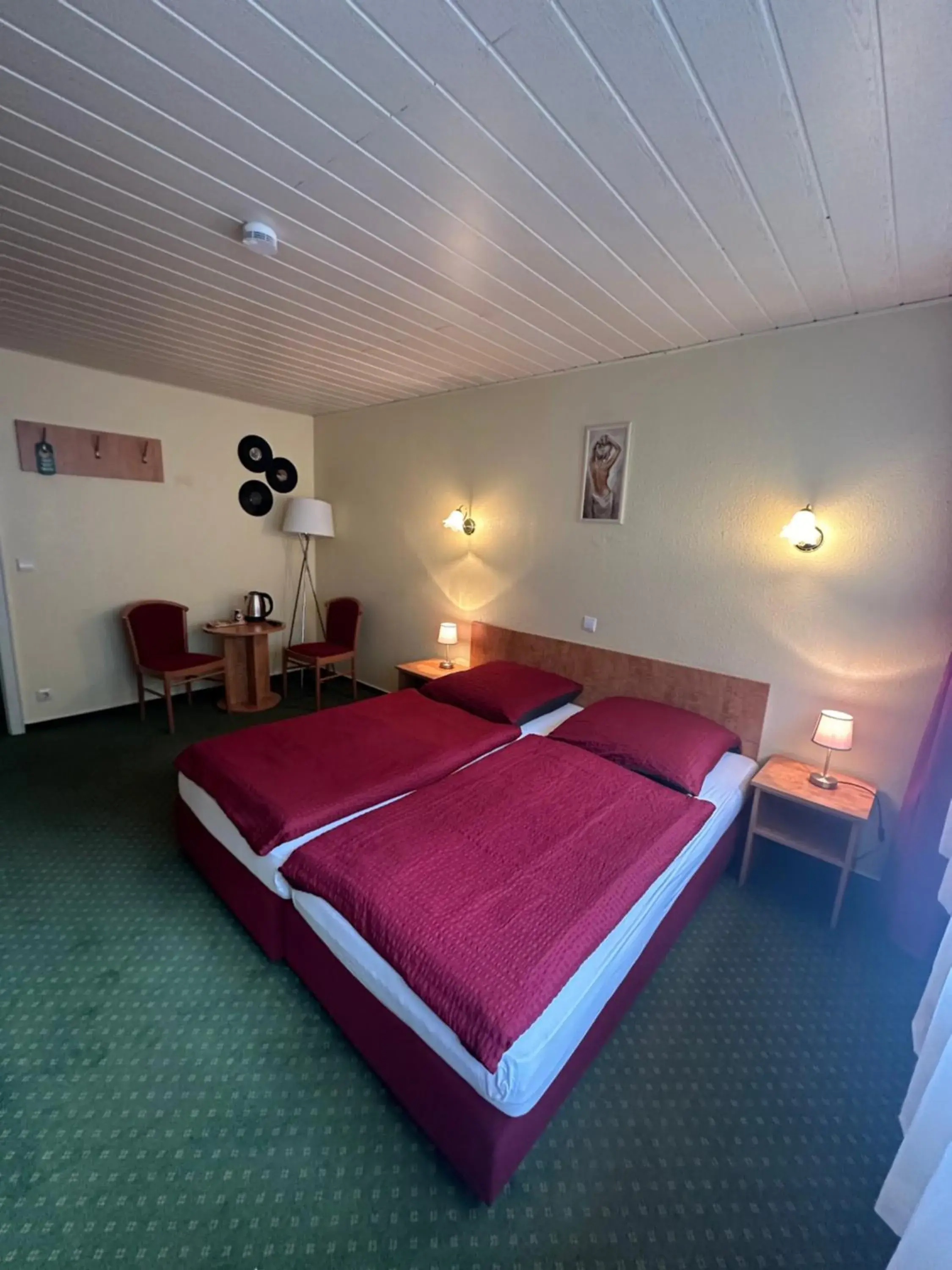 Double Room with Private Bathroom in Hotel Holl Beyra Double Room with Private Bathroom in Hotel Holl Beyra