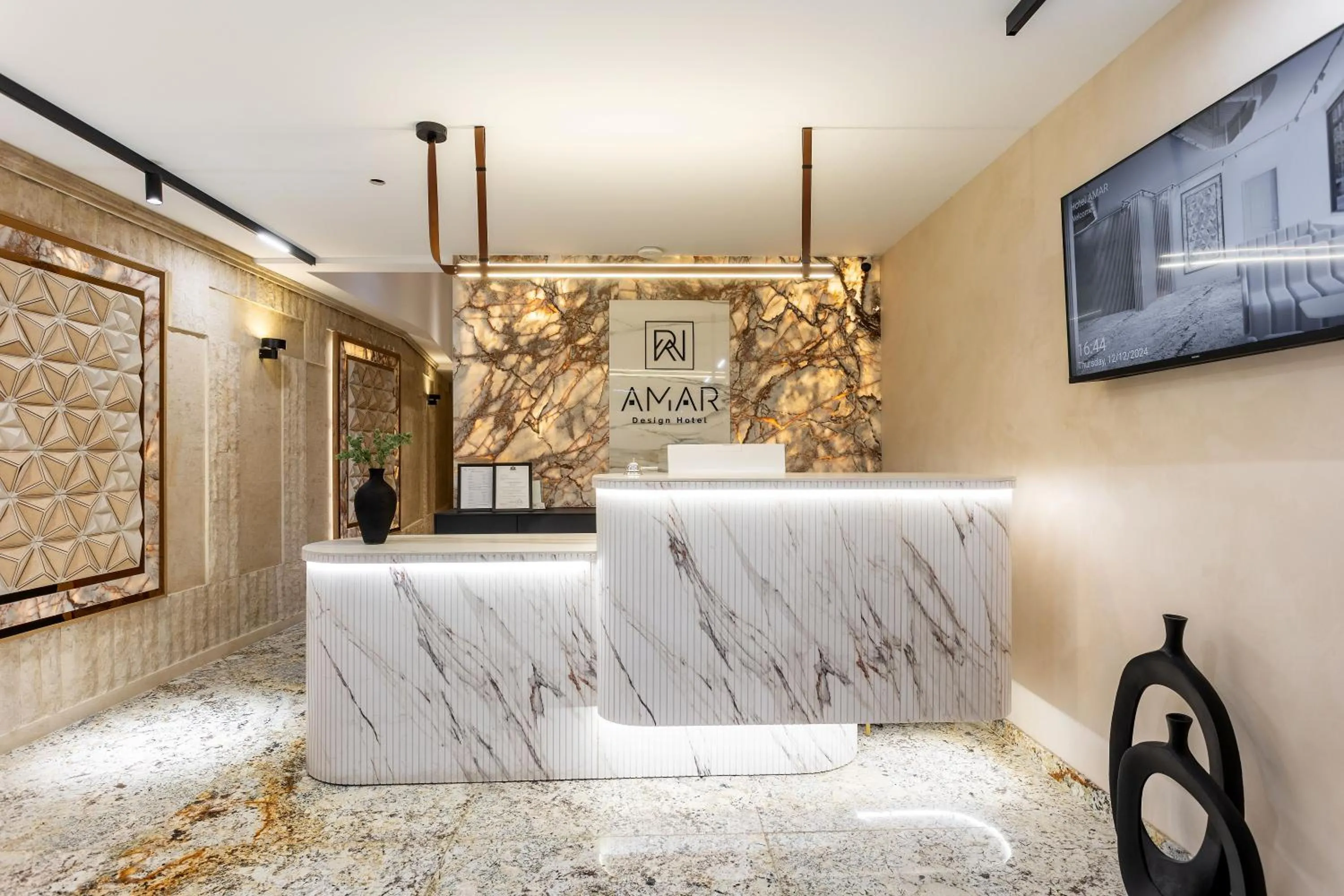 Lobby or reception in AMAR Design Hotel by HMG