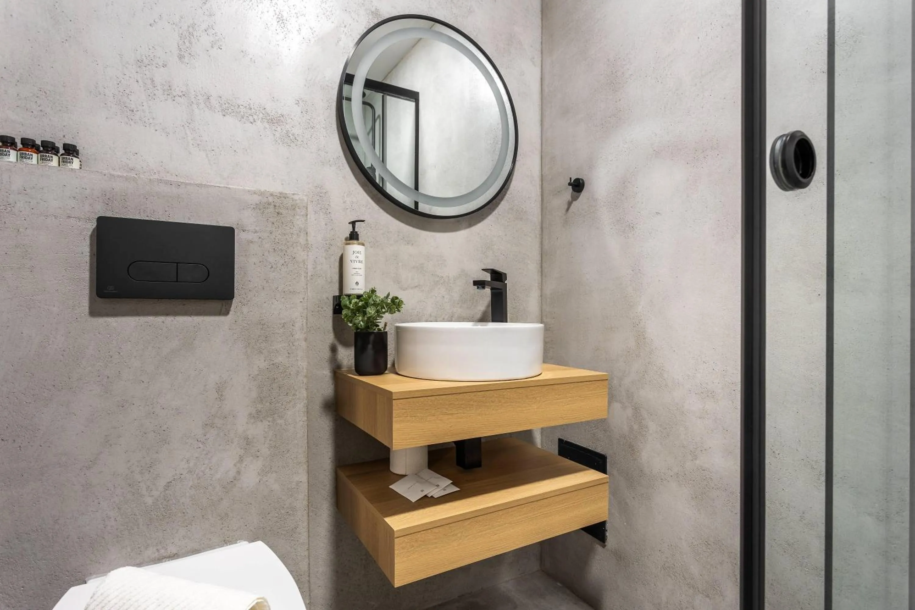 Bathroom in AMAR Design Hotel by HMG