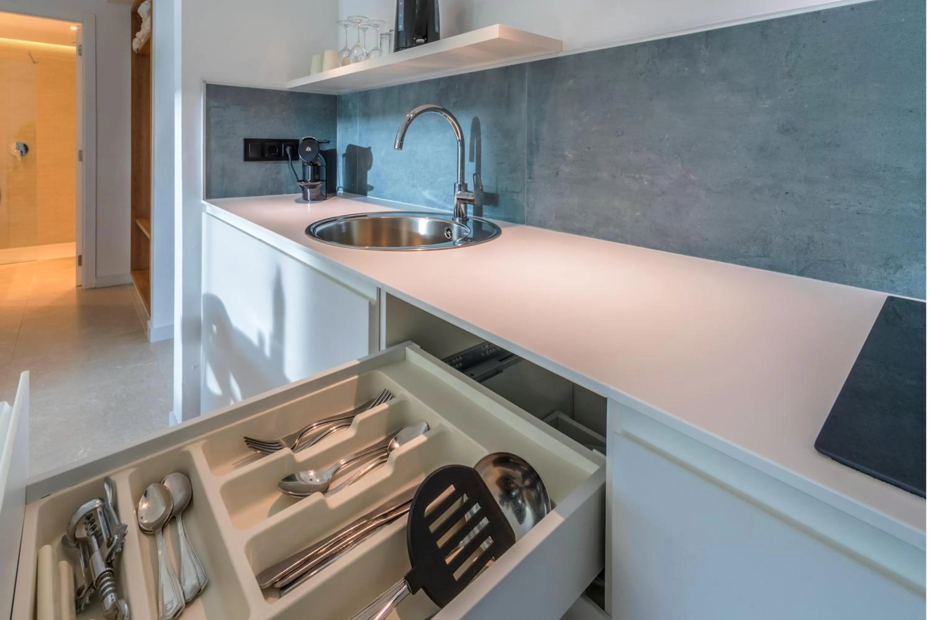 Kitchen or kitchenette in Playa Esperanza Resort Affiliated by Meliá