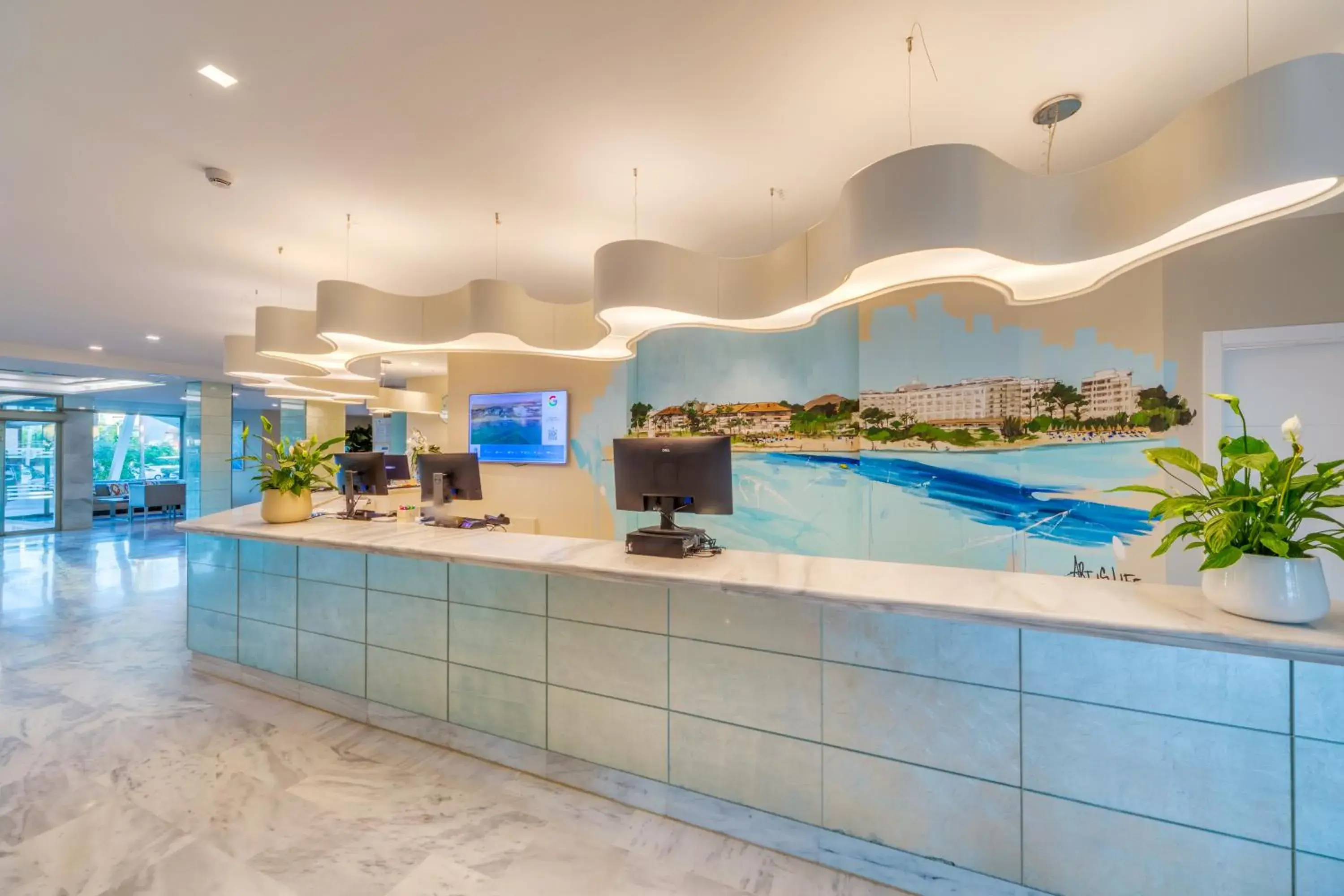 Lobby or reception in Playa Esperanza Resort Affiliated by Meliá Lobby or reception in Playa Esperanza Resort Affiliated by Meliá