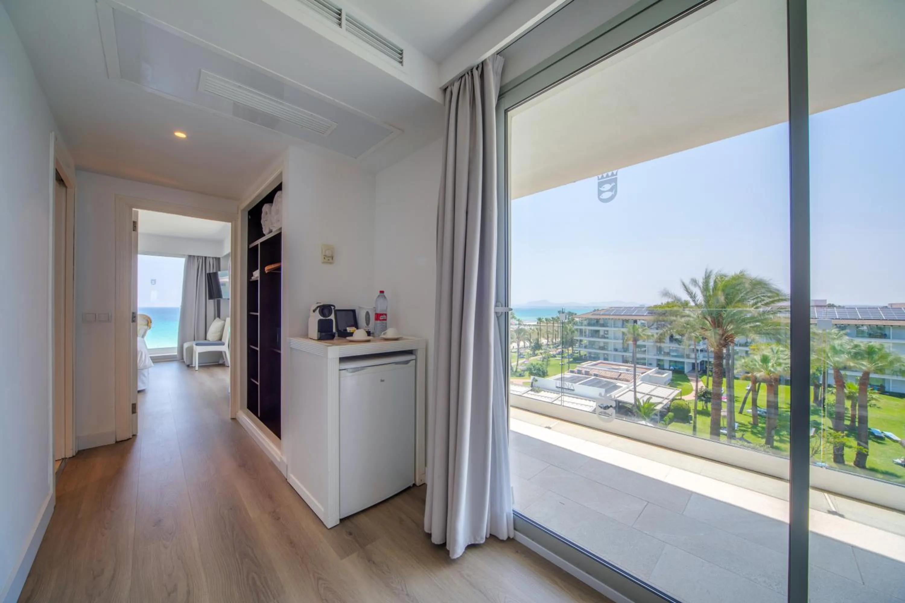 Photo of the whole room in Playa Esperanza Resort Affiliated by Meliá