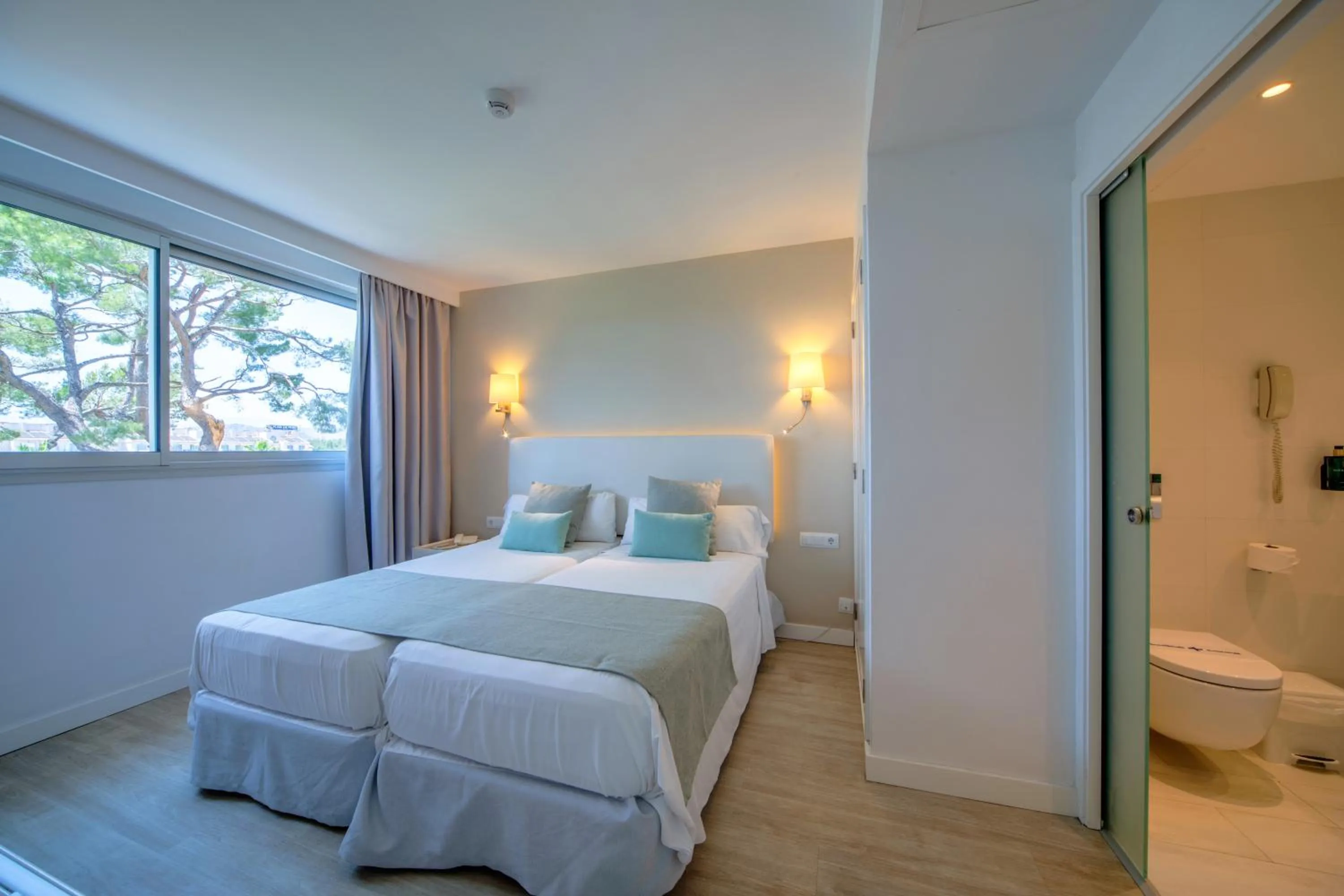 Bed in Playa Esperanza Resort Affiliated by Meliá