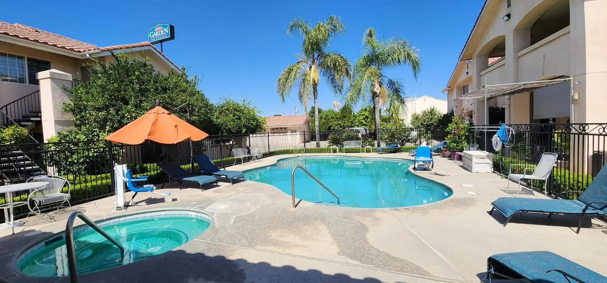 Patio in Formosa Inn