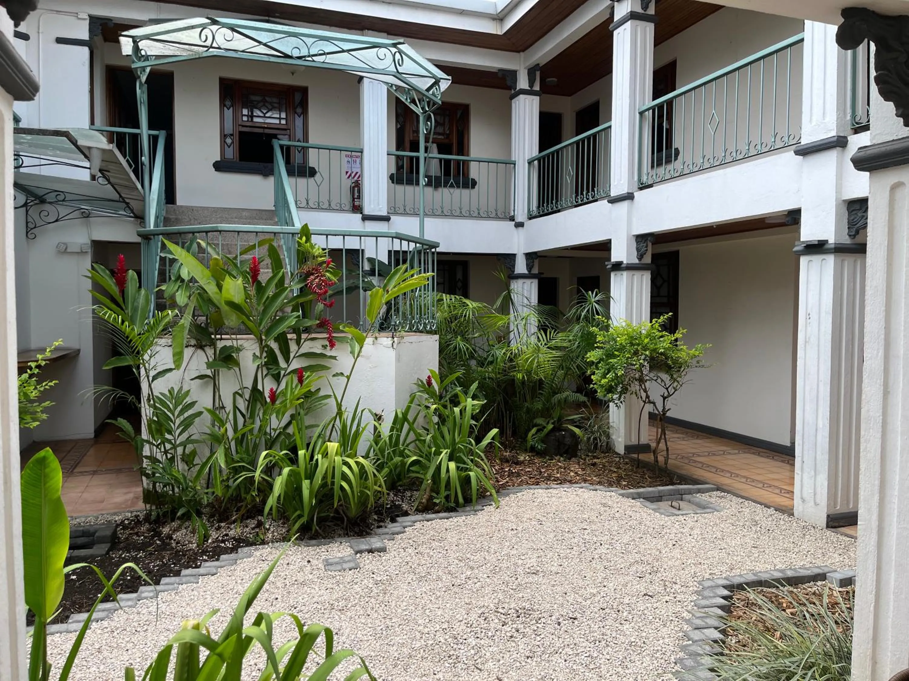 Garden in The Victorian Hotel