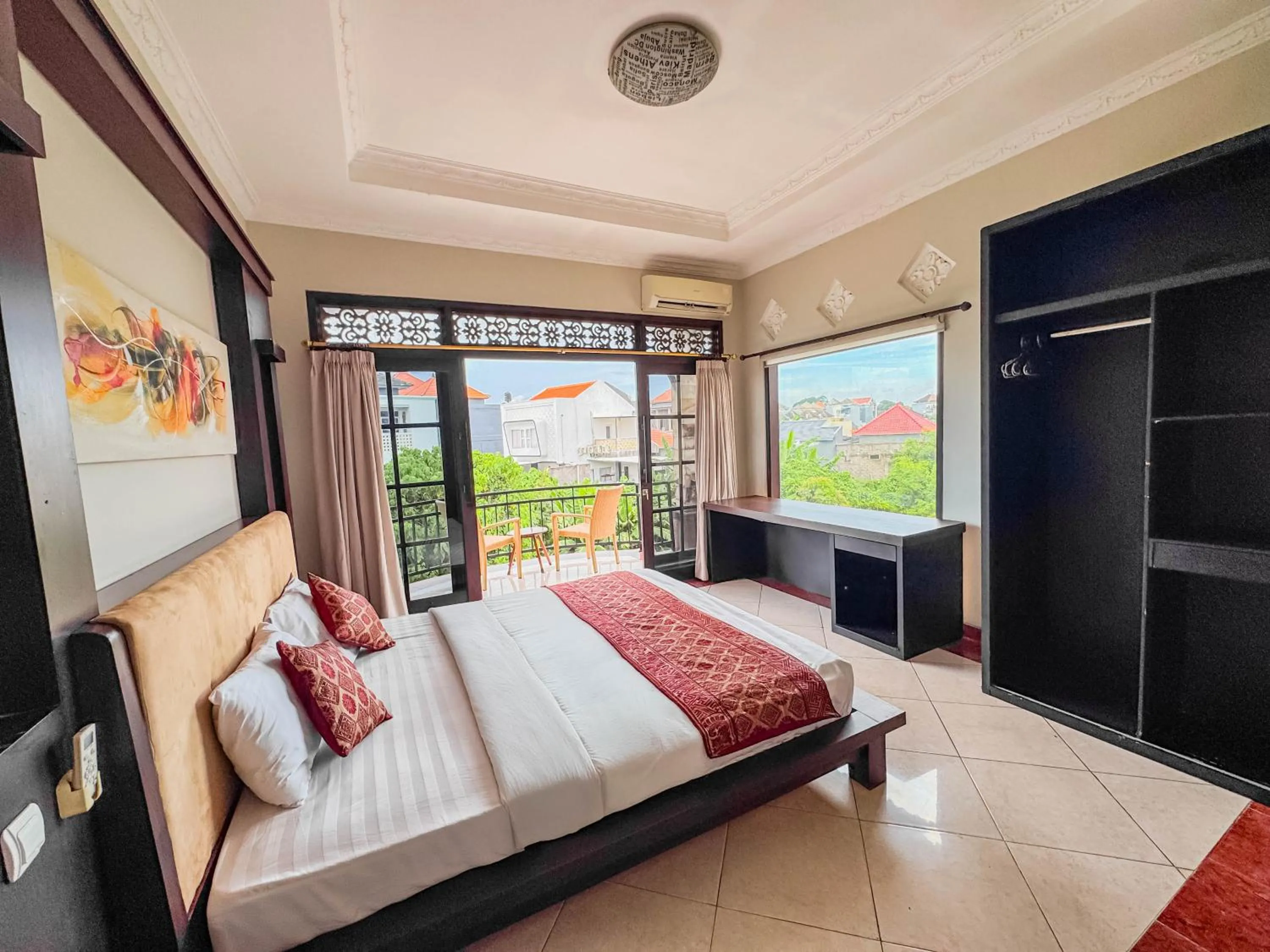 Bed in Griya Shanti Homestay