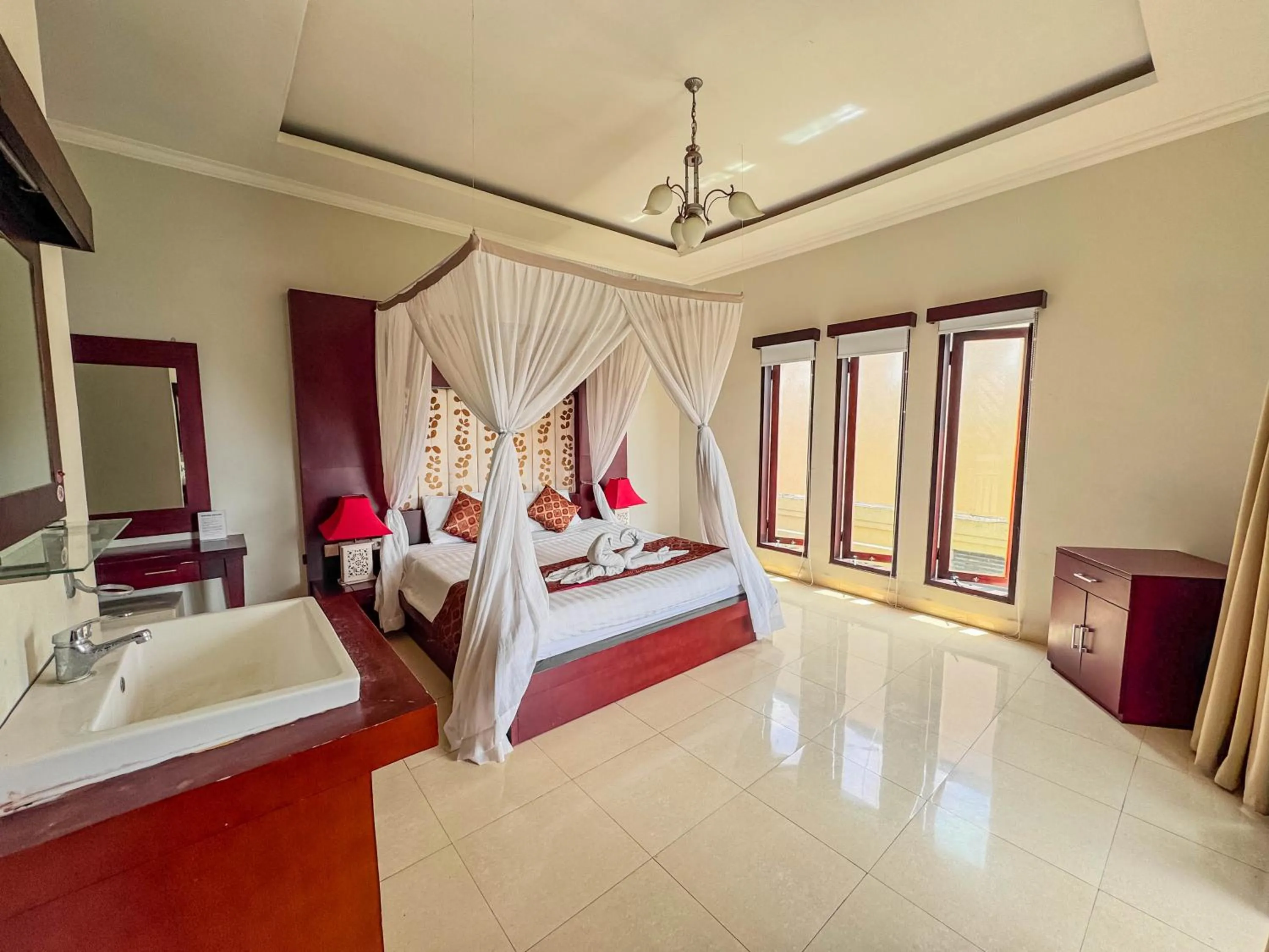 Bed in Griya Shanti Homestay