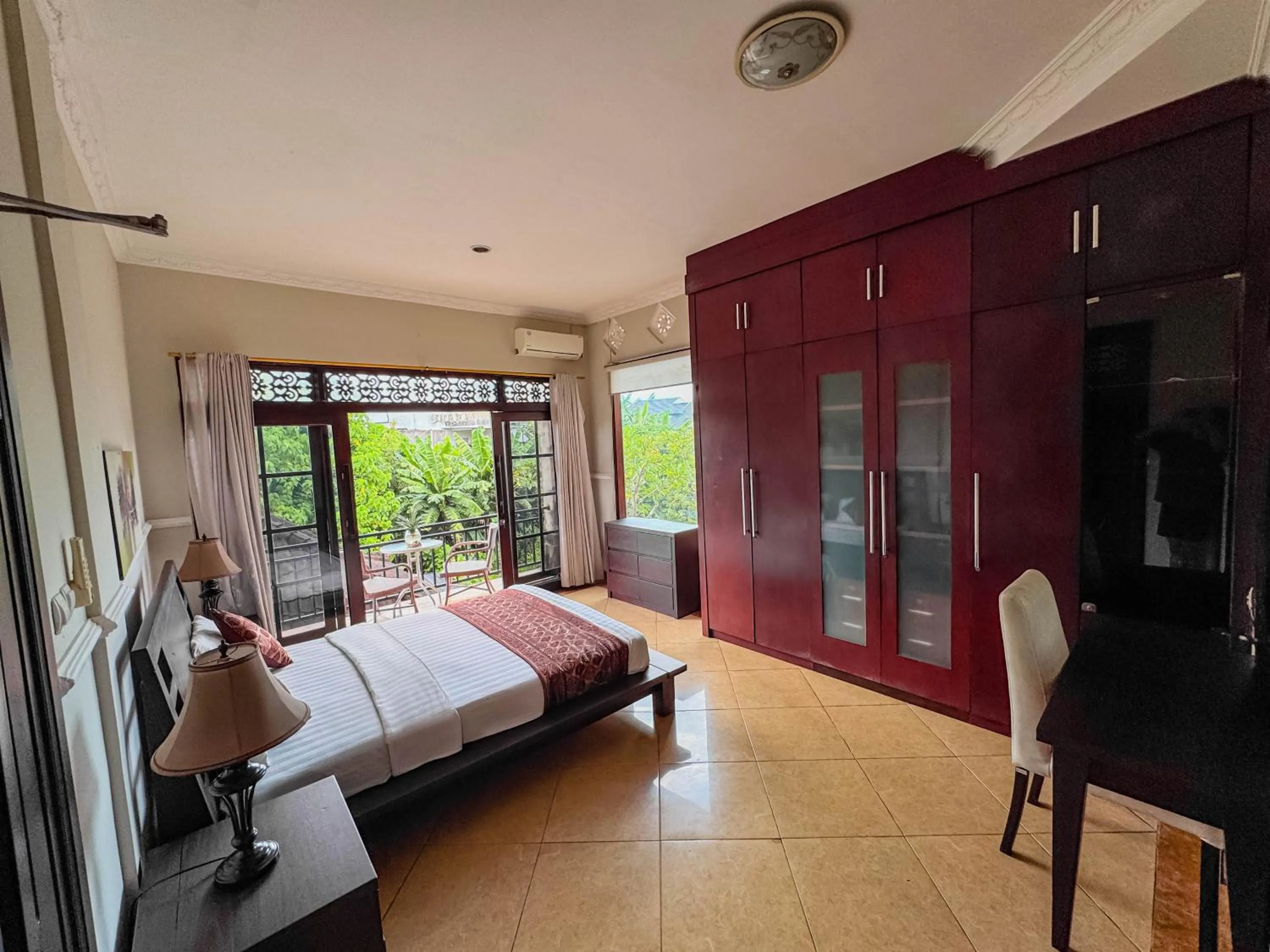 Bed in Griya Shanti Homestay
