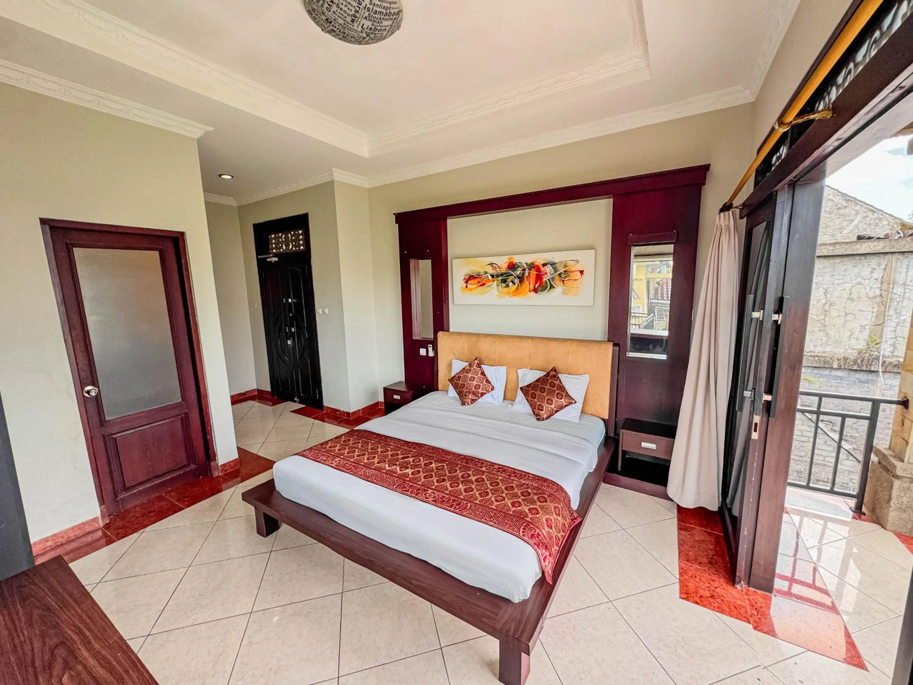 Bed in Griya Shanti Homestay