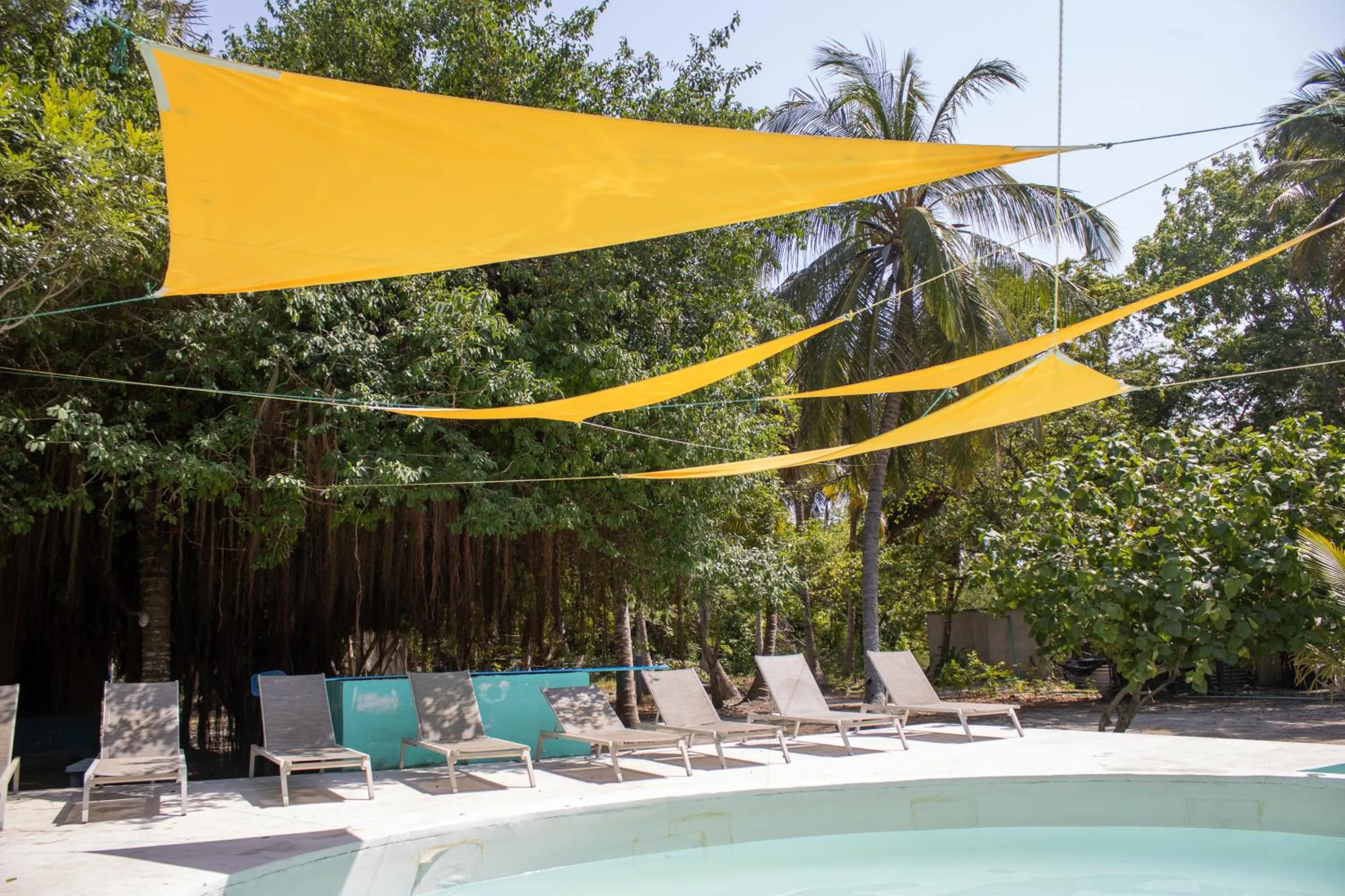 Swimming pool in Hotel Coral Sand Islas Del Rosario