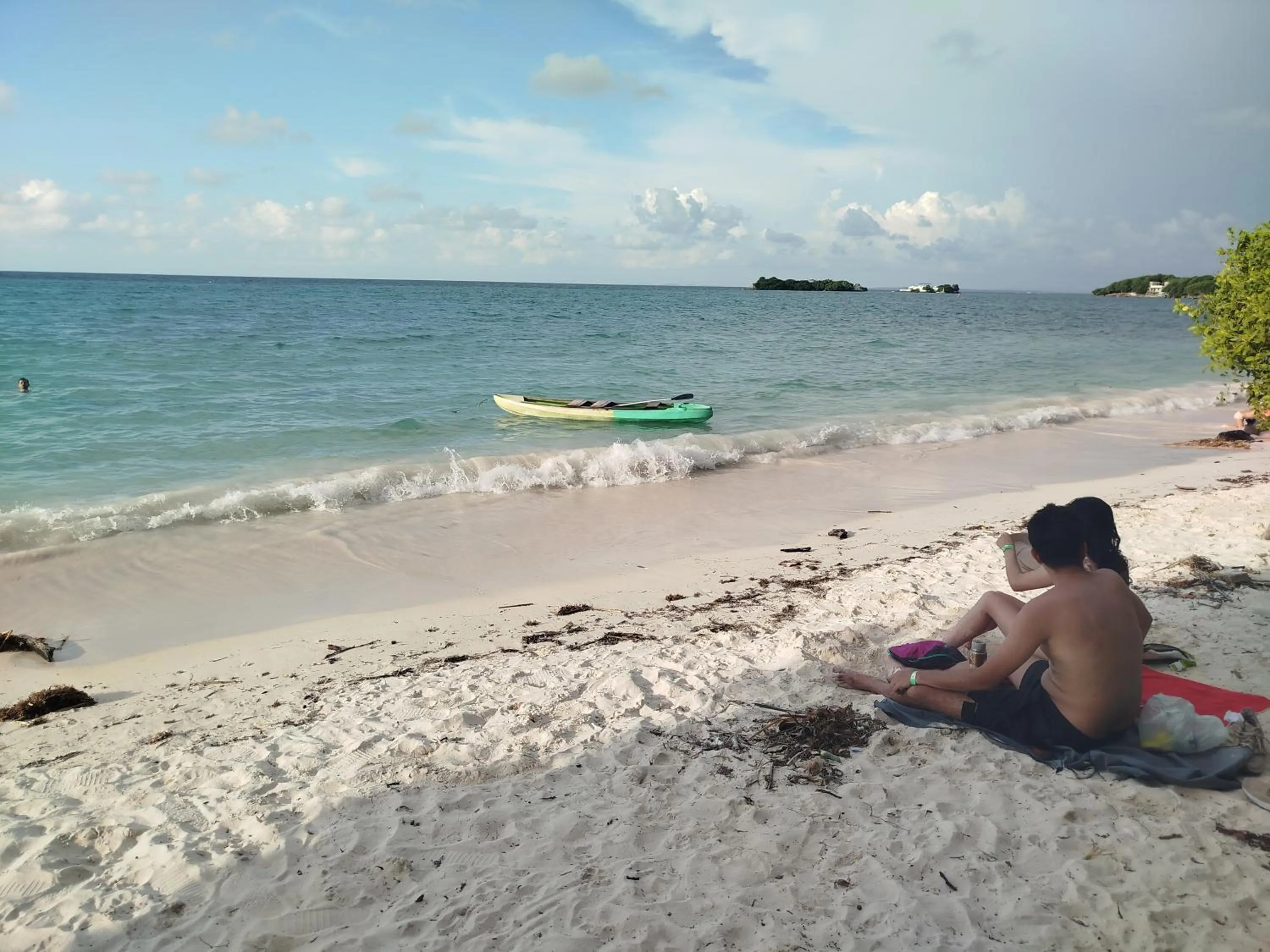 Beach in Hotel Coral Sand Islas Del Rosario