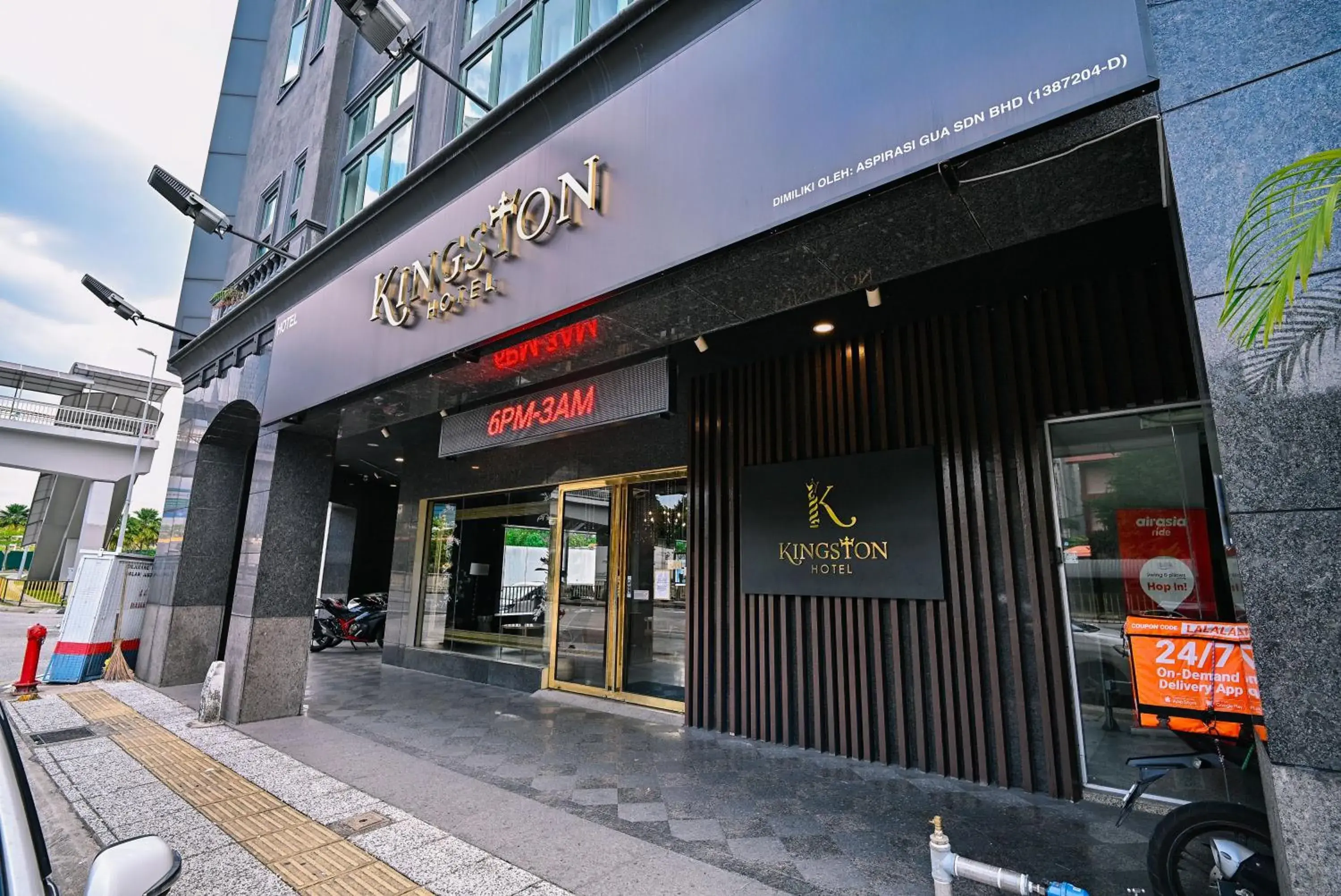 Property building in Kingston Hotel 4 - TRX Property building in Kingston Hotel 4 - TRX