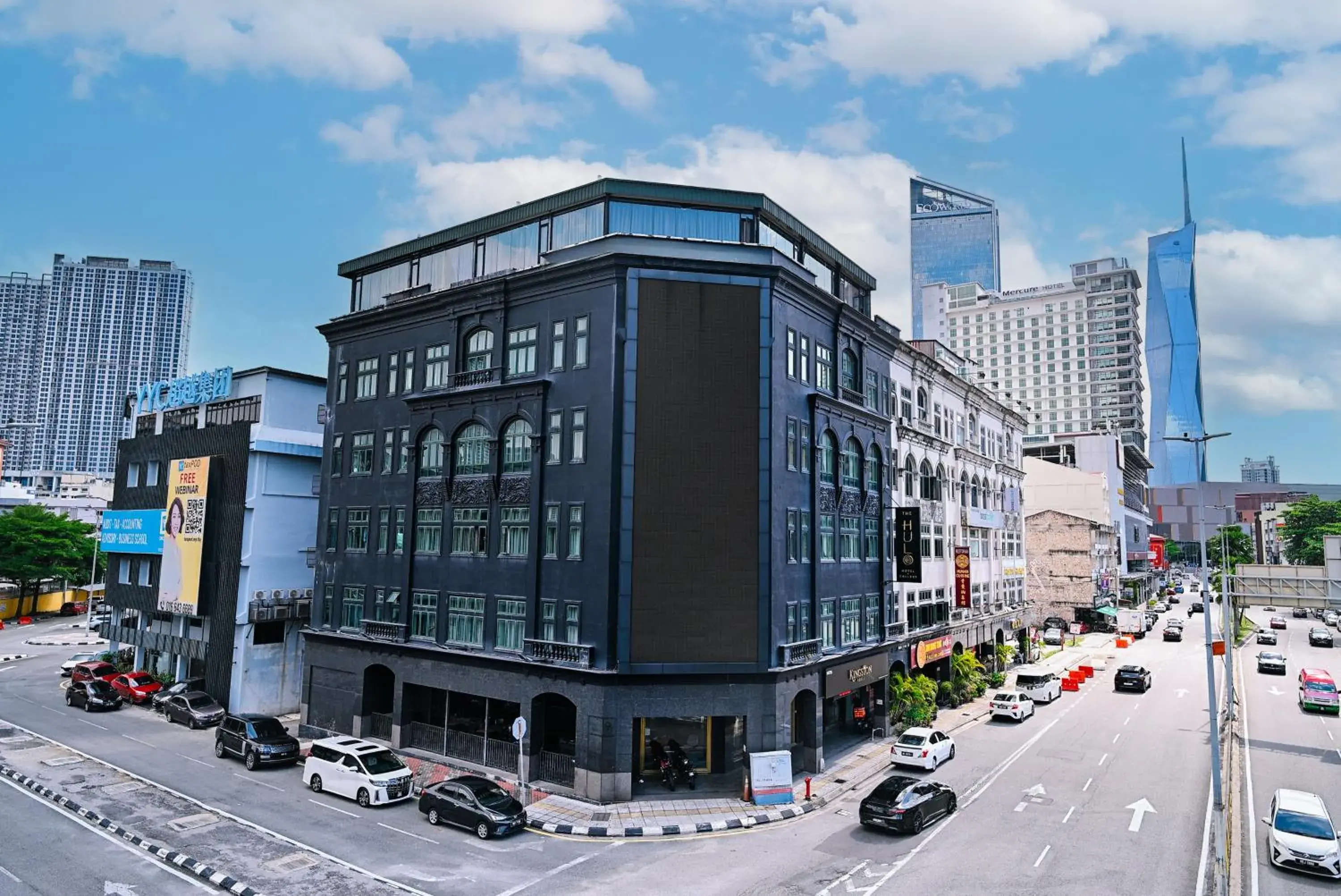 Property building in Kingston Hotel 4 - TRX Property building in Kingston Hotel 4 - TRX