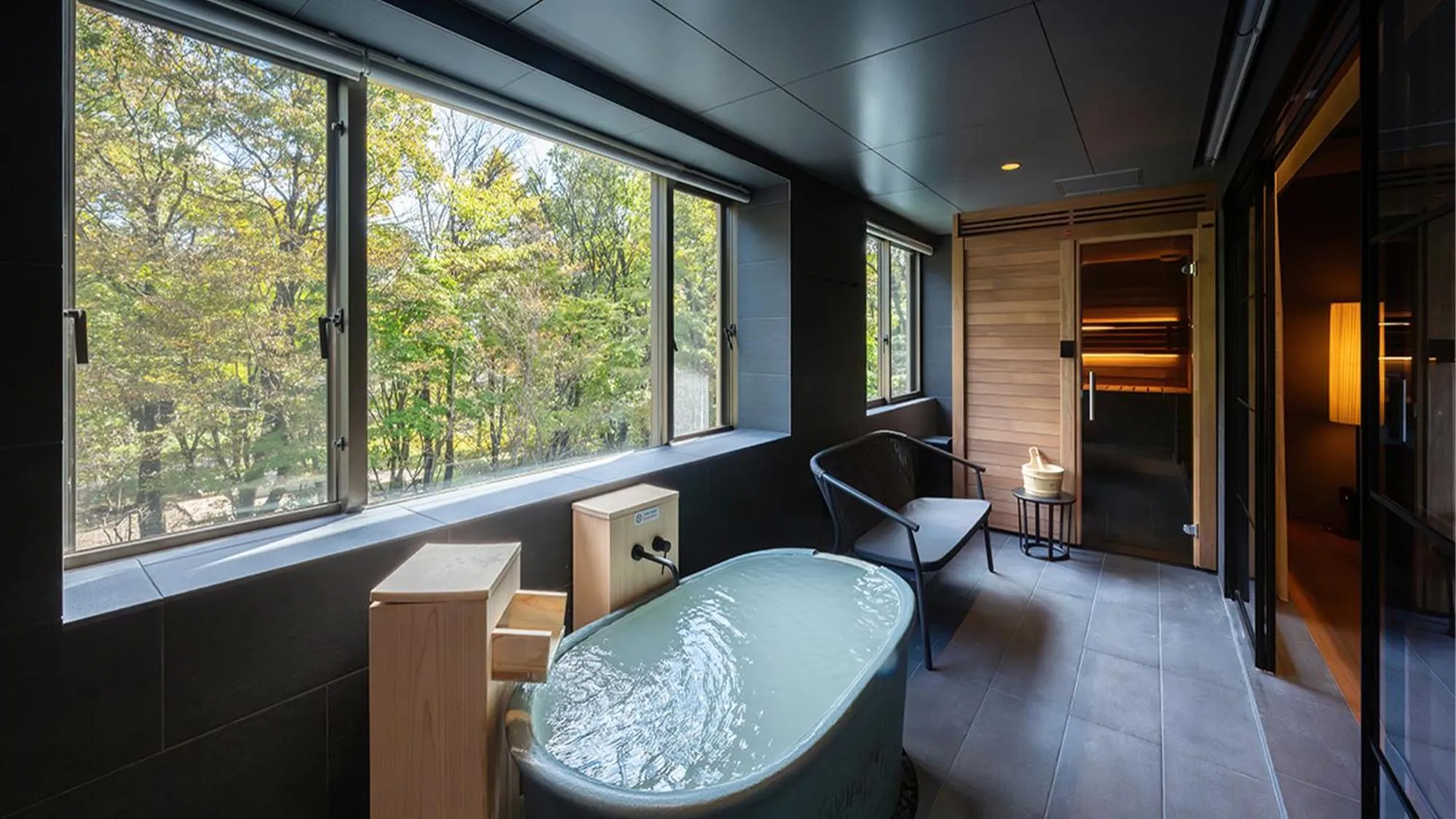 Nasu-Onsen Shinshun no Kago Hewitt Resort