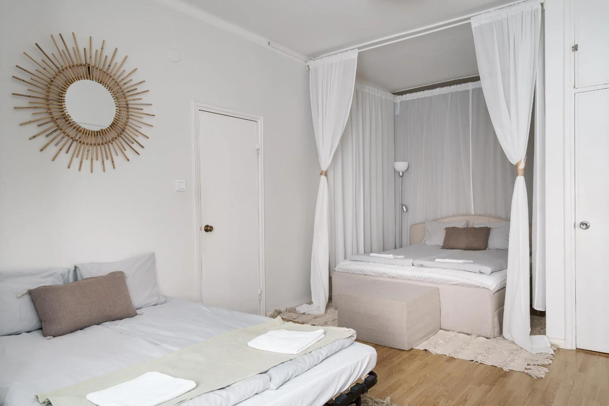 1BR Demure Design & Urban Living in Kamppi
