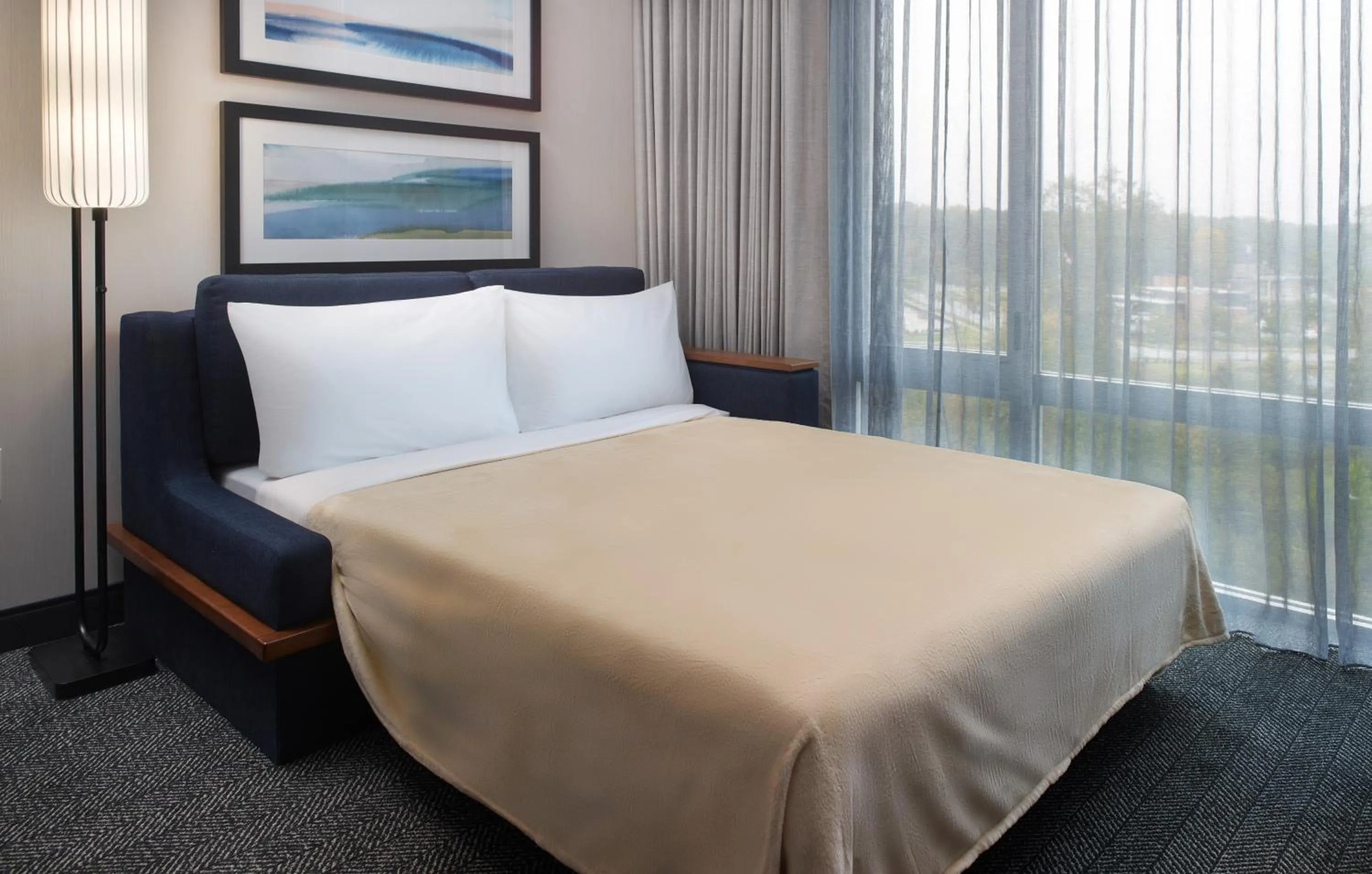 Bed in Courtyard by Marriott Atlanta Covington