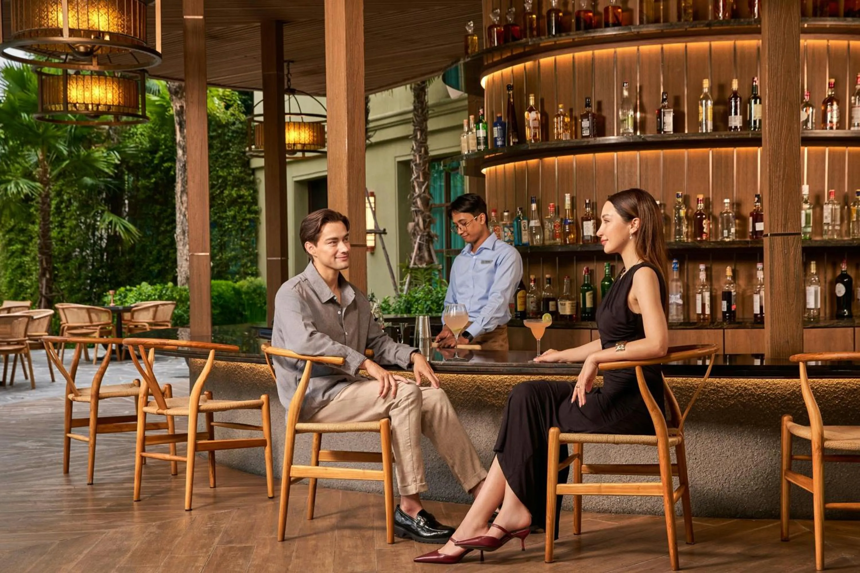 Lounge or bar in Marriott Executive Apartments, Bangkok Townhall Sukhumvit