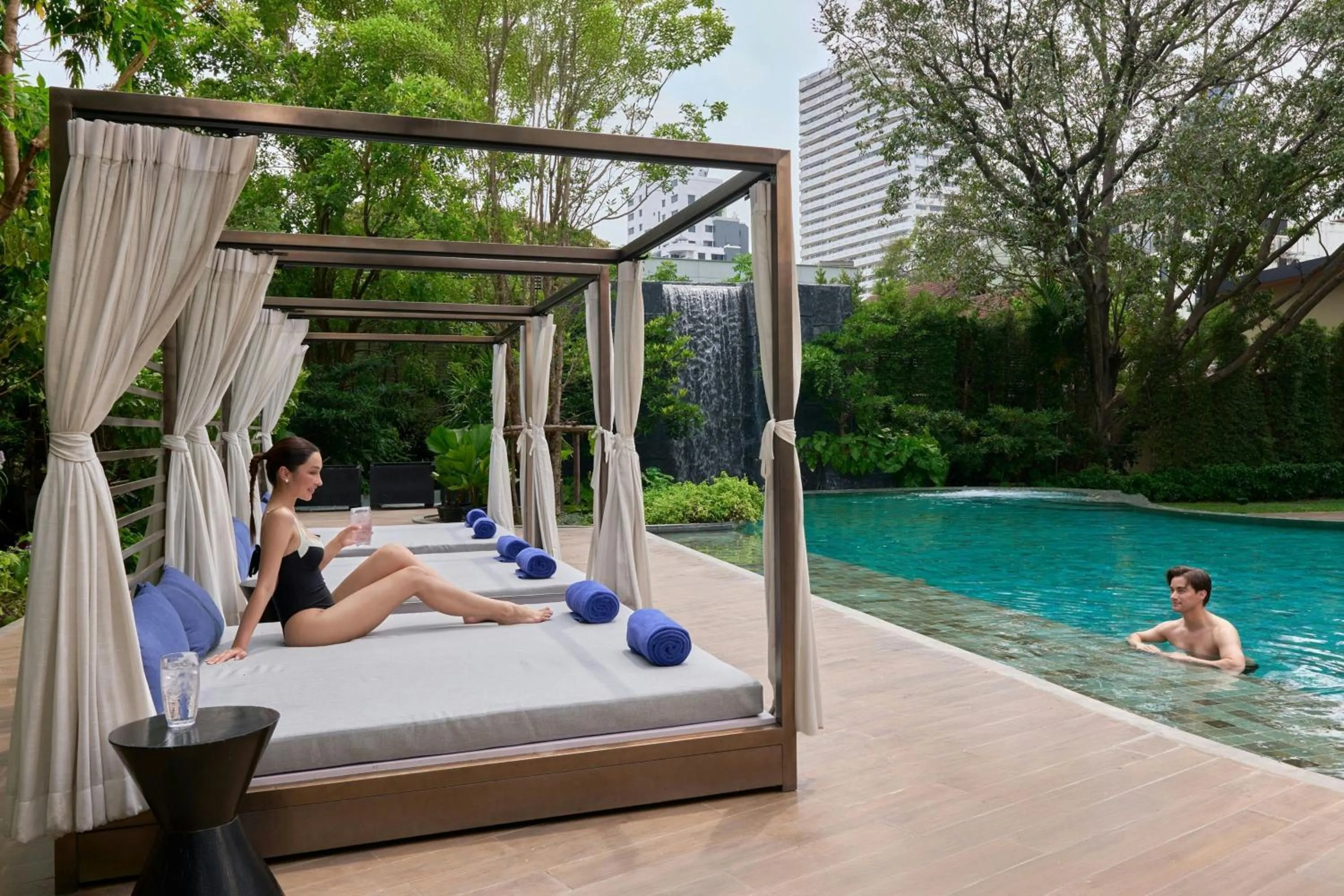 Swimming pool in Marriott Executive Apartments, Bangkok Townhall Sukhumvit