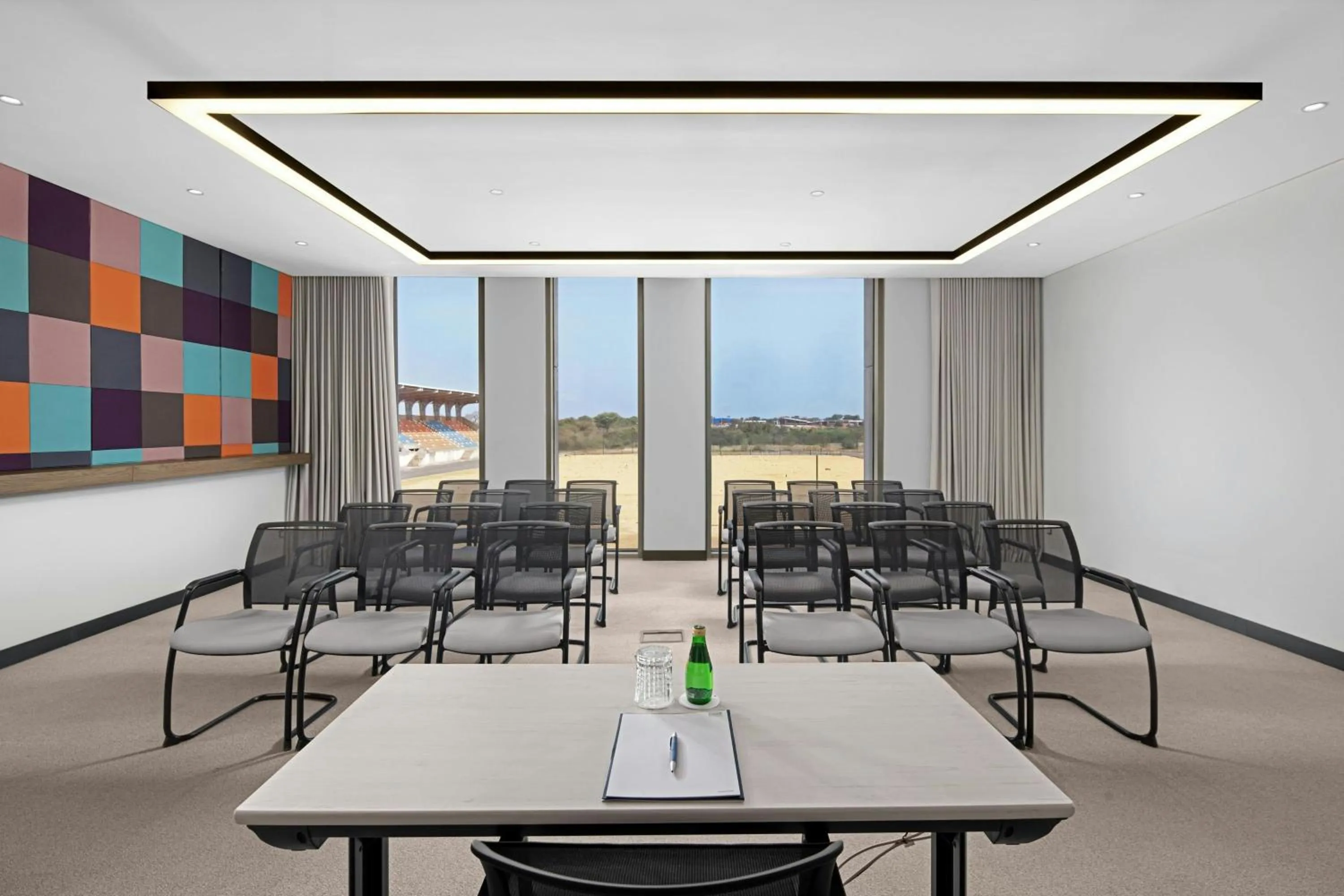 Meeting/conference room in Four Points by Sheraton Dakar Diamniadio