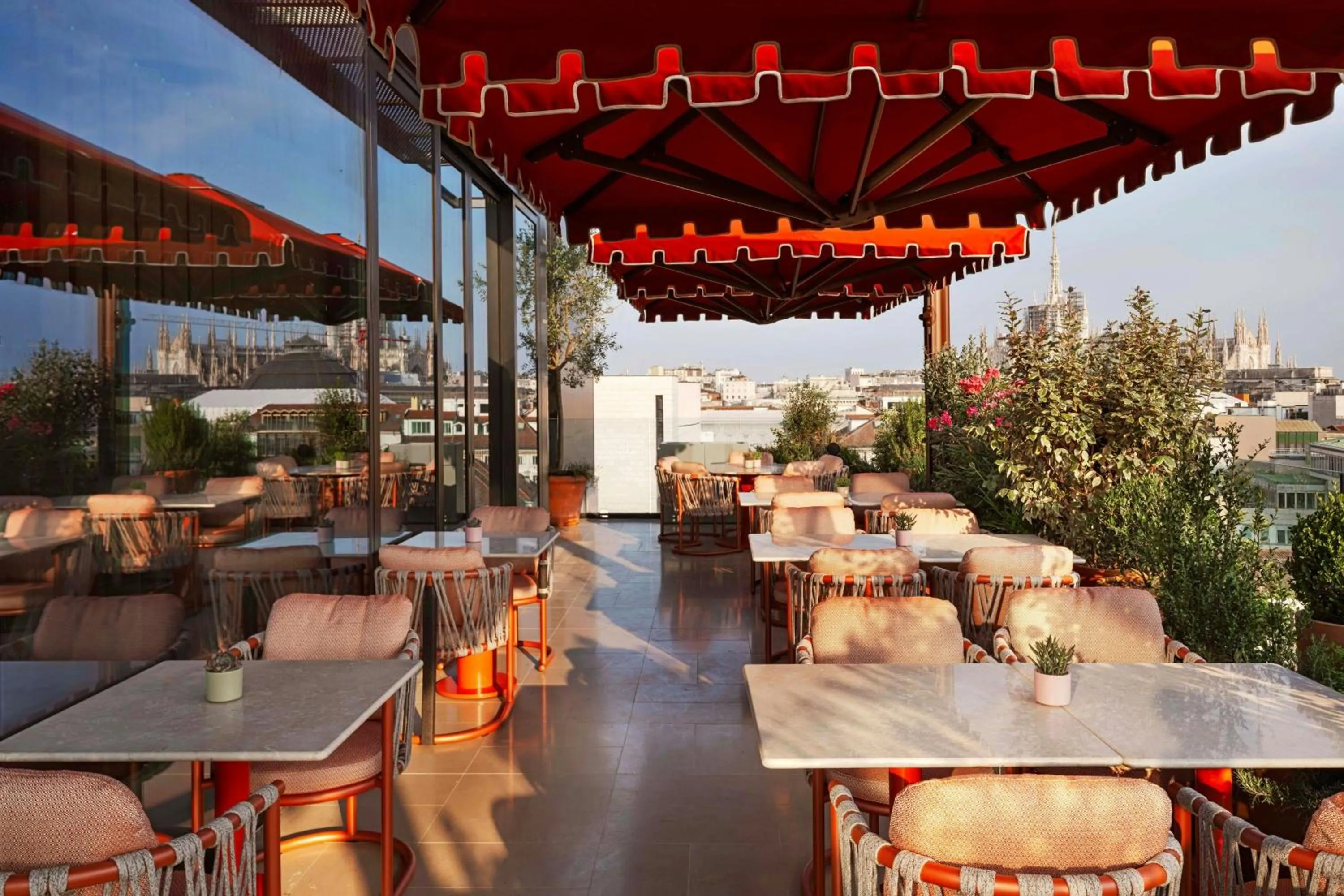 Lounge or bar in Casa Brera, a Luxury Collection Hotel, Milan