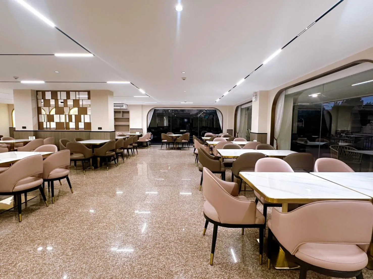 Restaurant/places to eat in Miloft Suvarnabhumi Airport Hotel