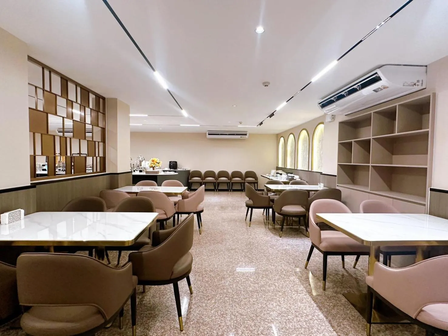 Restaurant/places to eat in Miloft Suvarnabhumi Airport Hotel