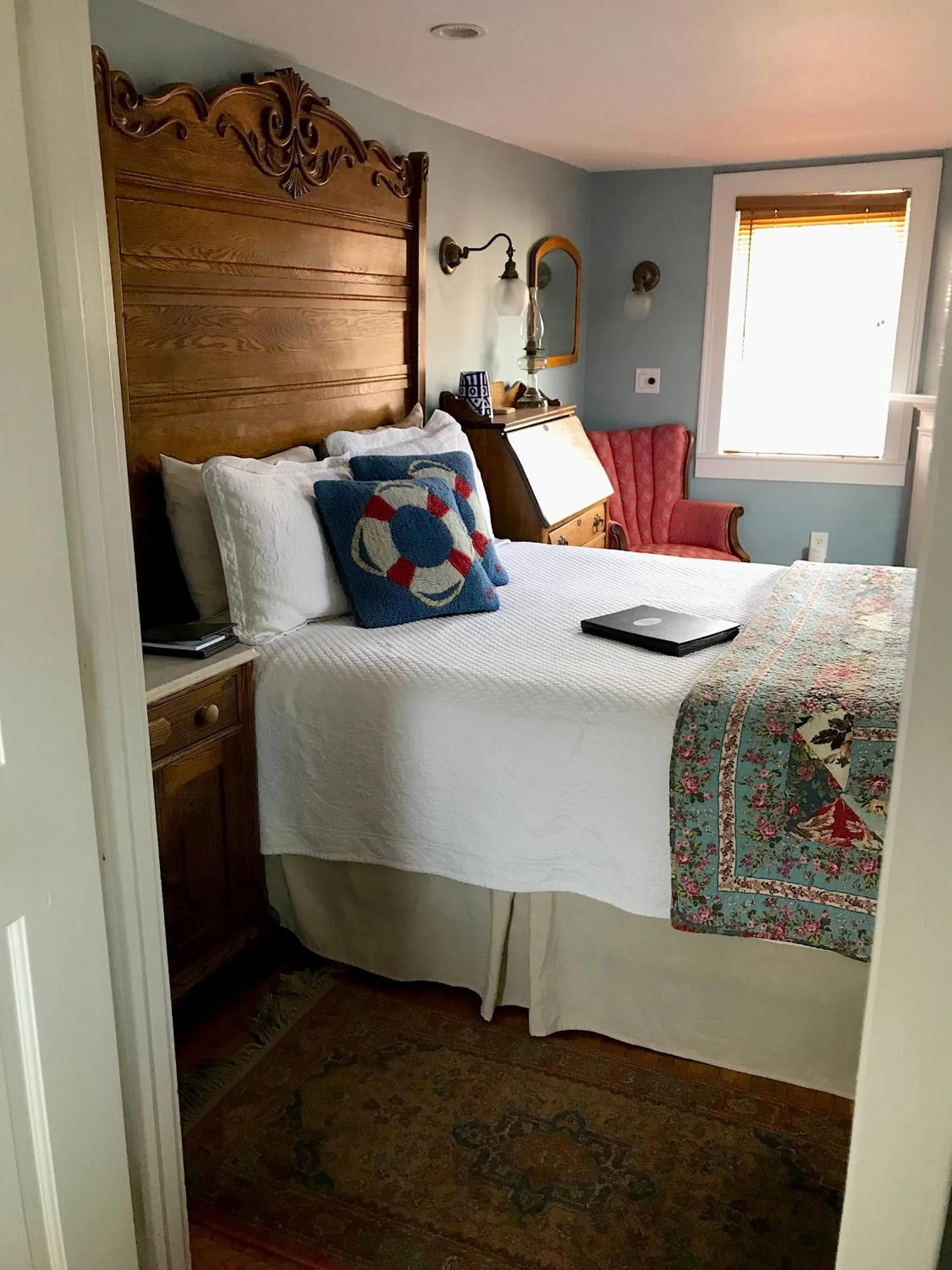Bed in Revere Guest House