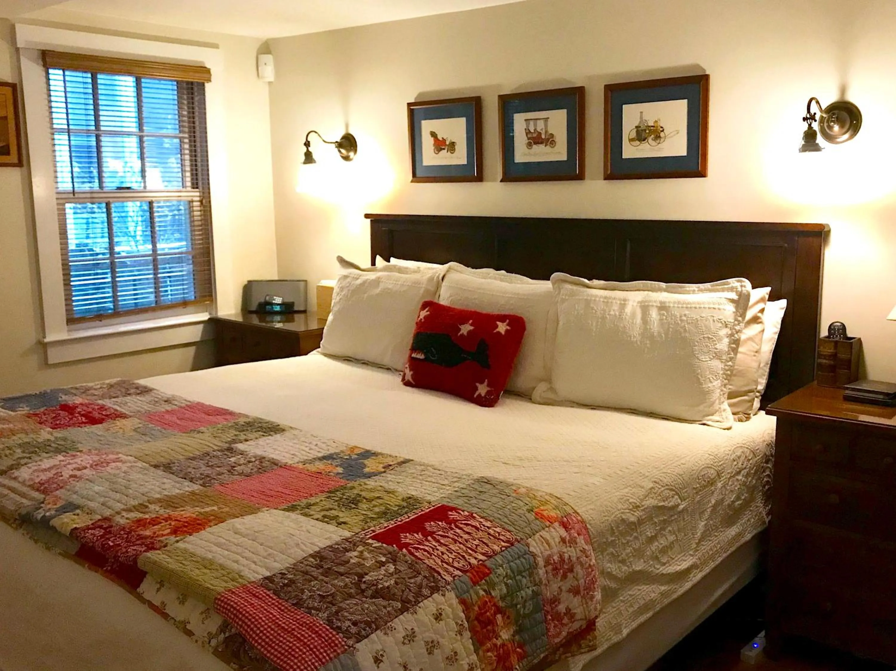 Bed in Revere Guest House