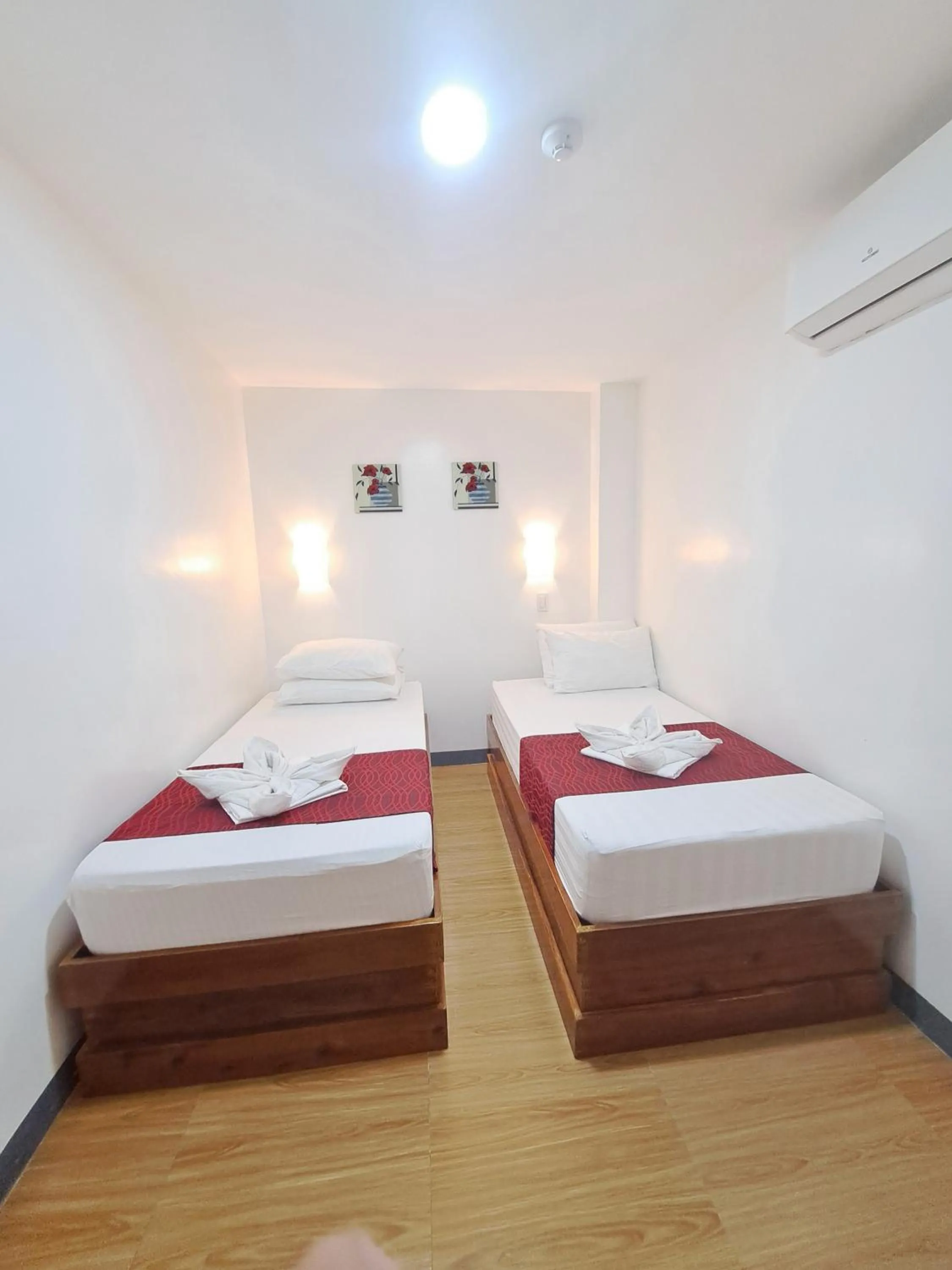 Bed in Virginia Suites