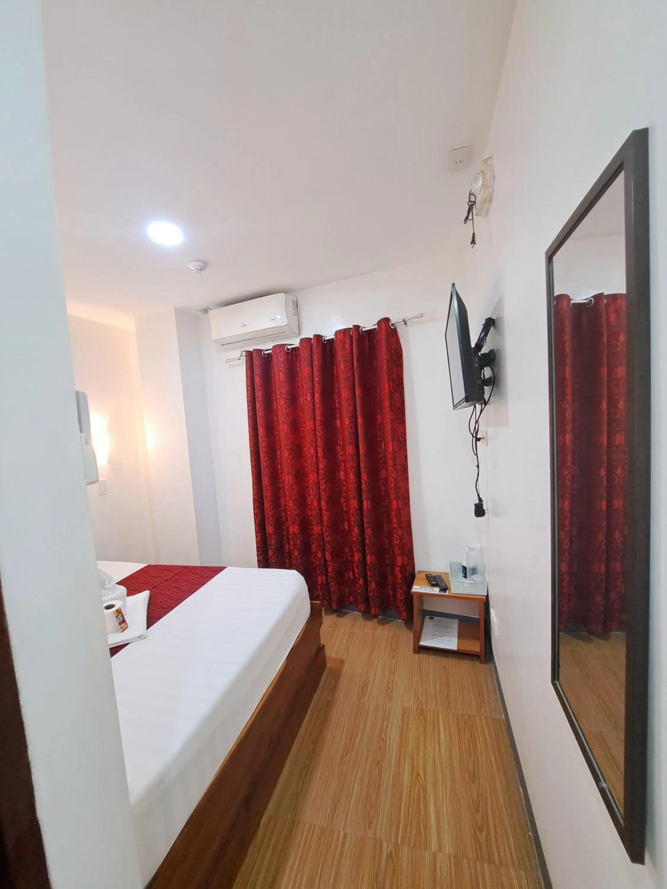 Bed in Virginia Suites