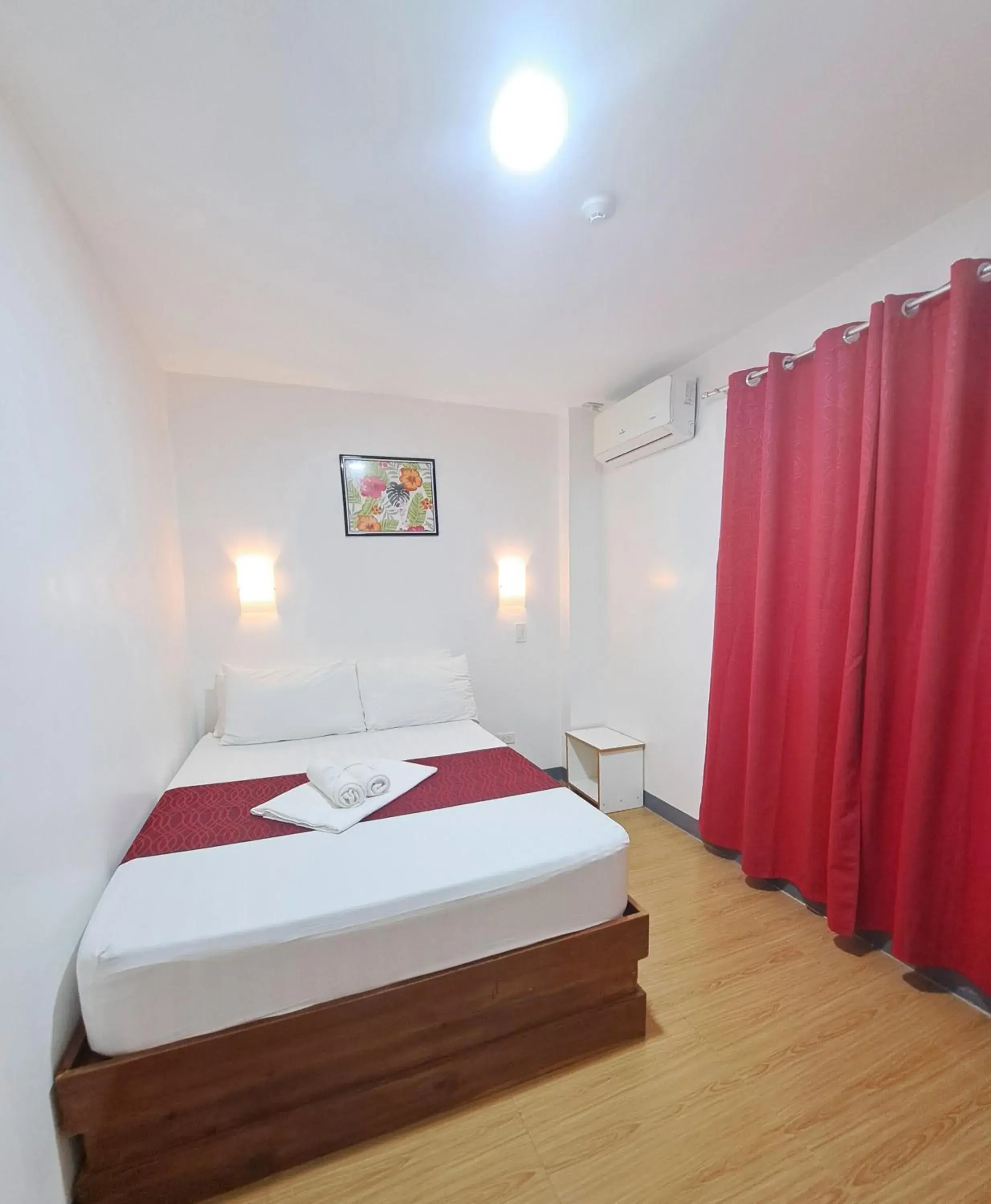 Standard Double Room in Virginia Suites Standard Double Room in Virginia Suites