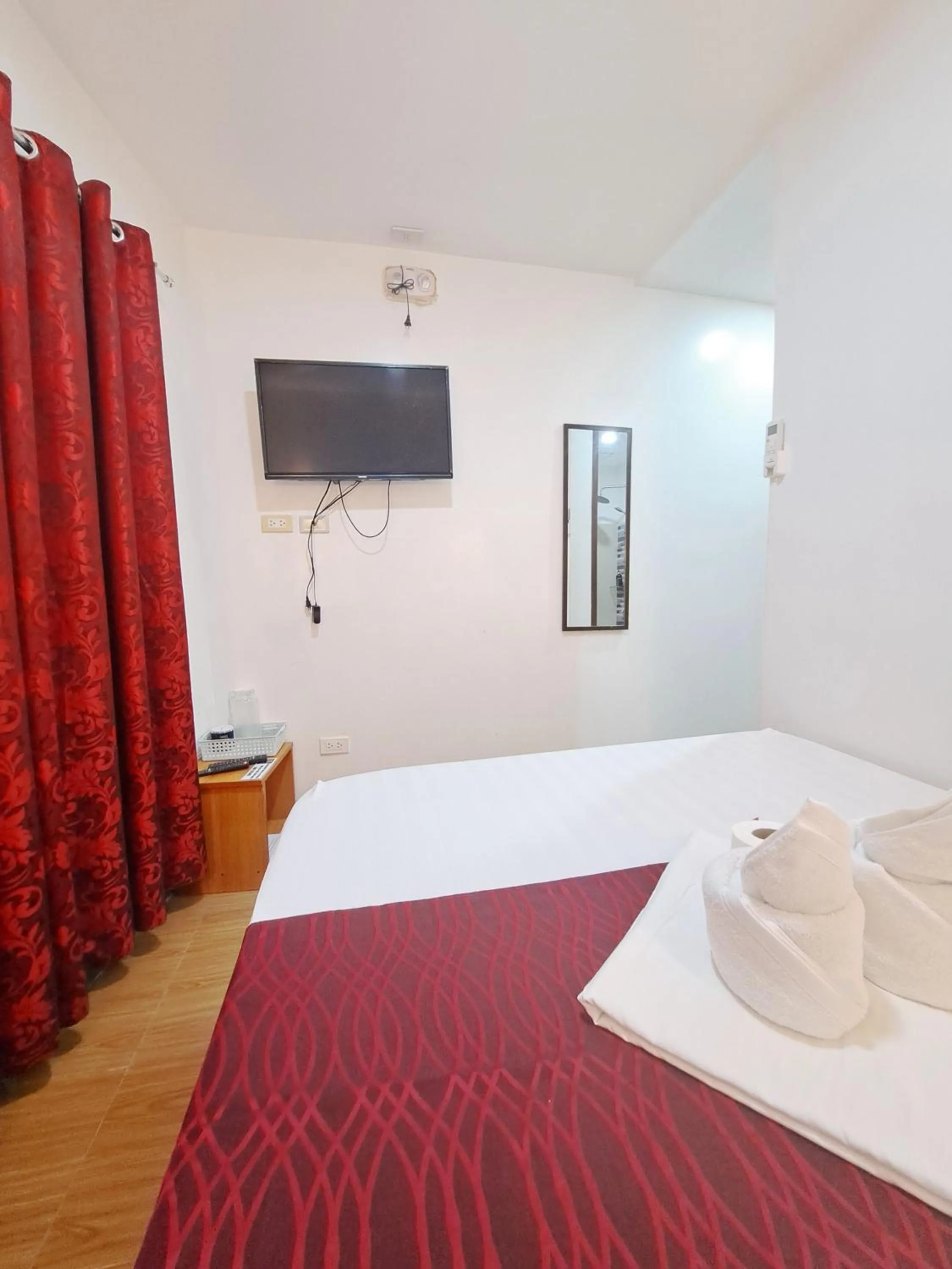 Bed in Virginia Suites