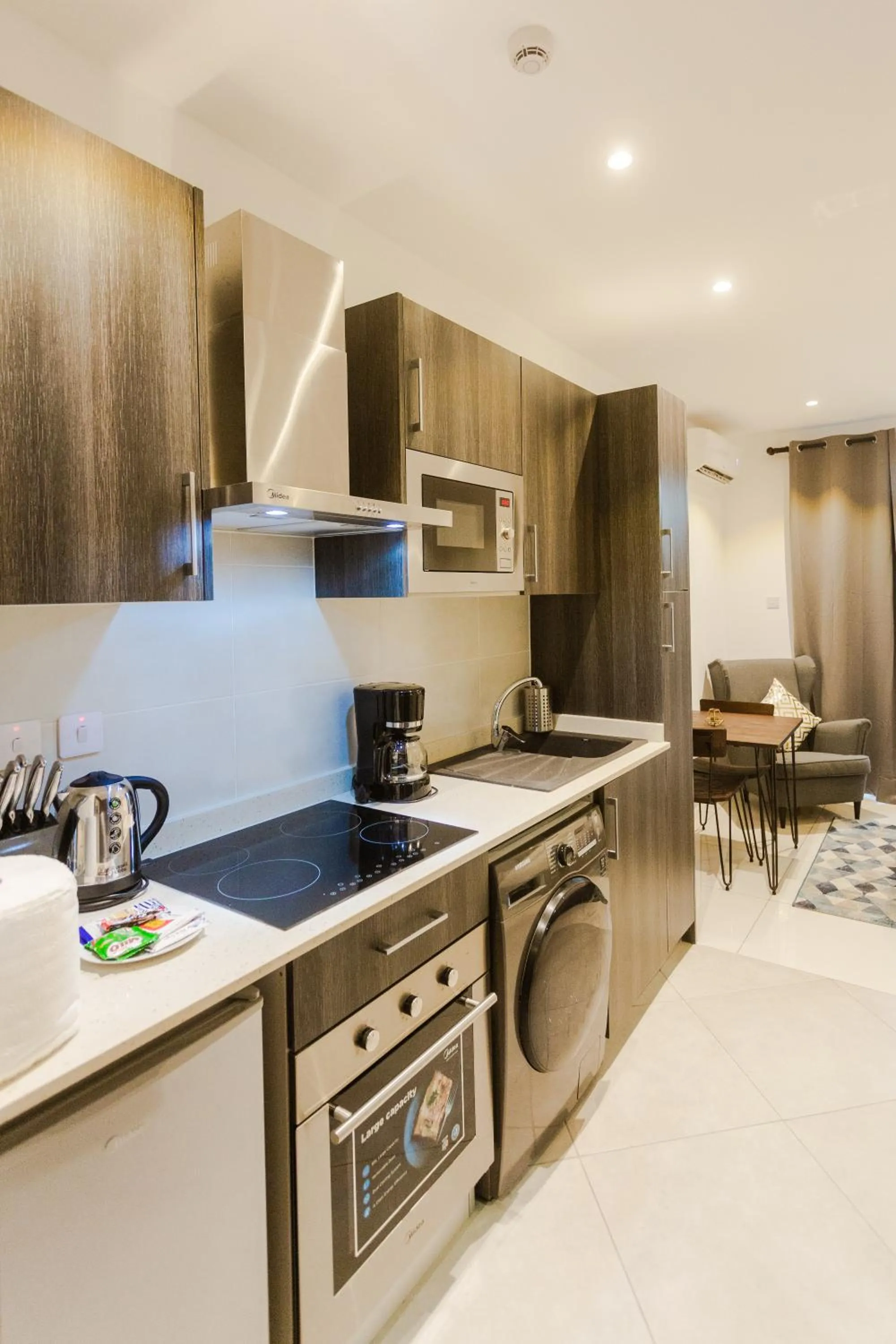 Kitchen or kitchenette in Accra Luxury Apartments at Embassy Gardens