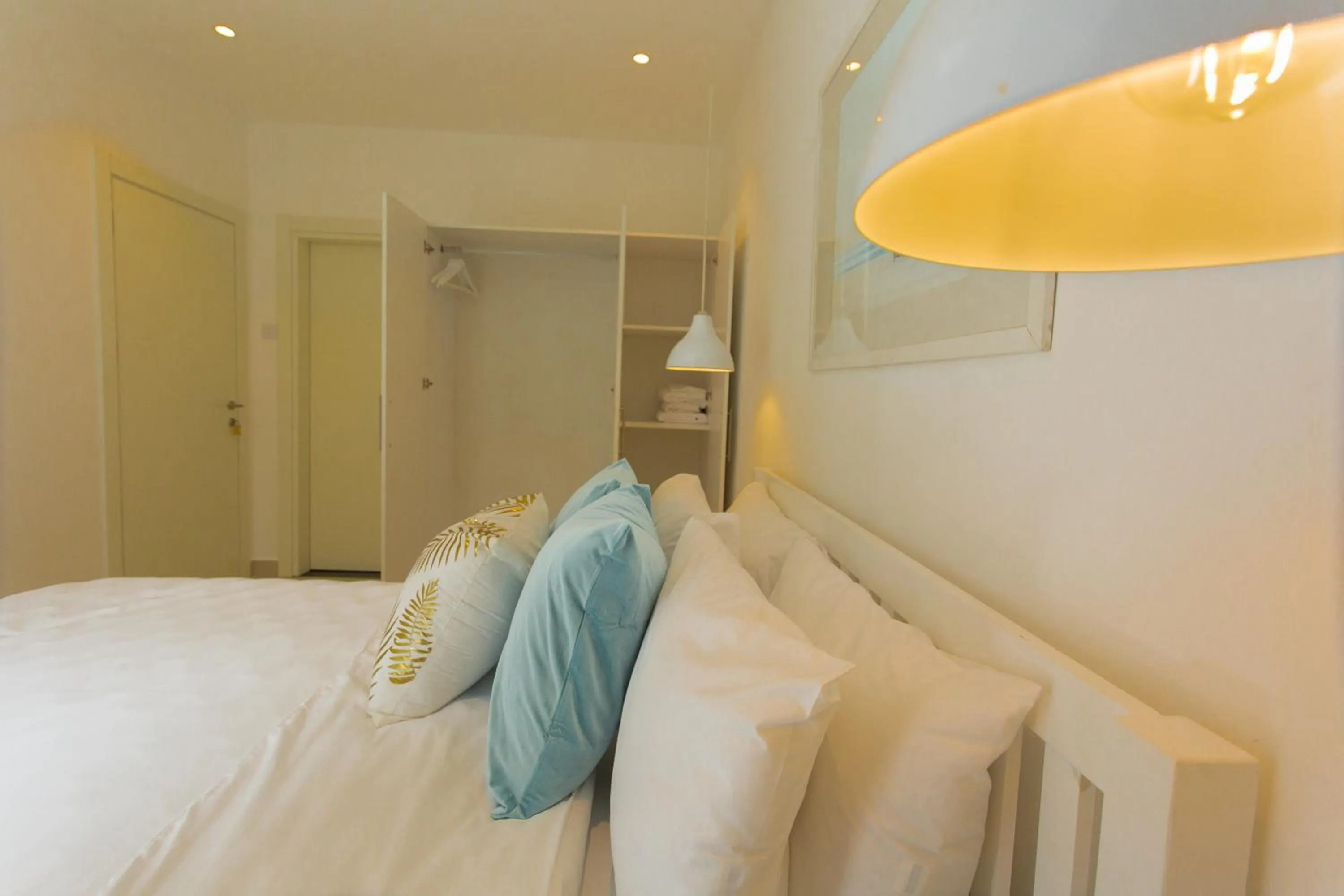 Bed in Accra Luxury Apartments at Embassy Gardens