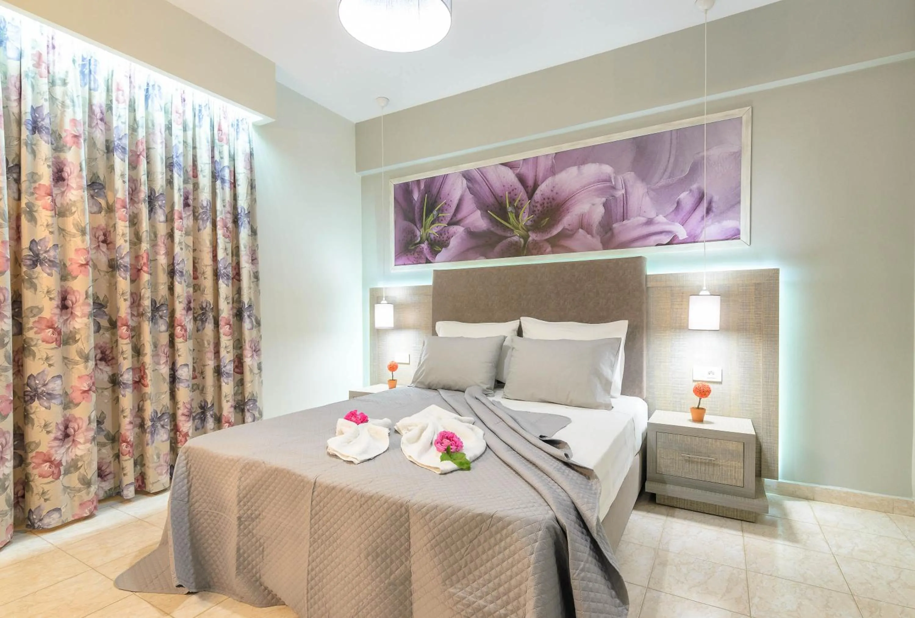 Photo of the whole room in Artemis Apartments