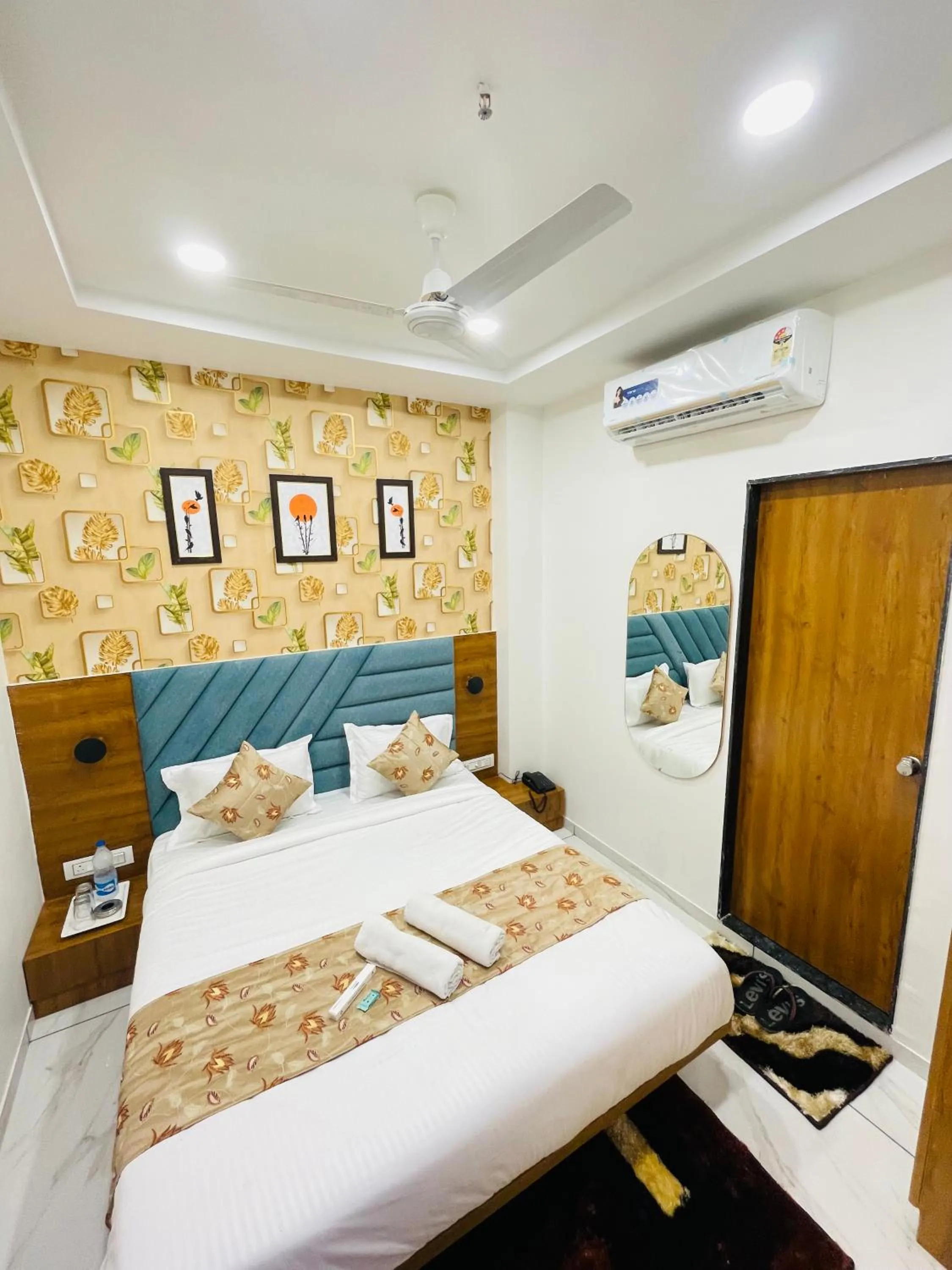 Bed in Hotel Avenue Sky