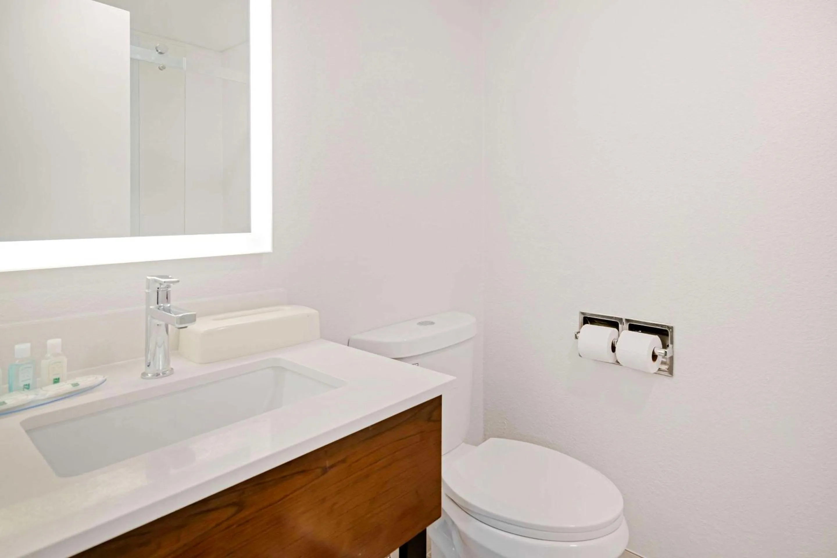 Bedroom in Quality Inn