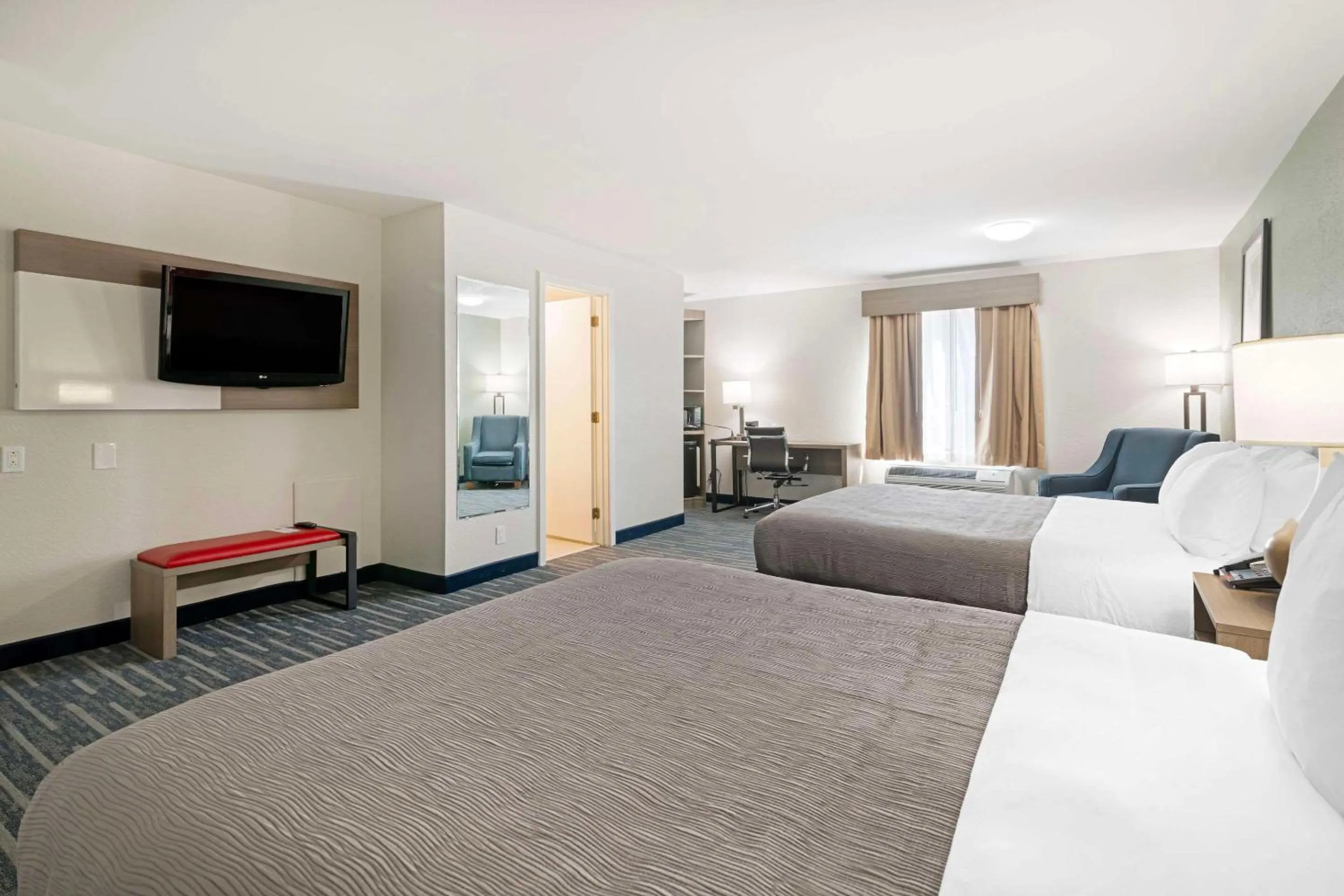 Bedroom, Bed in Quality Inn