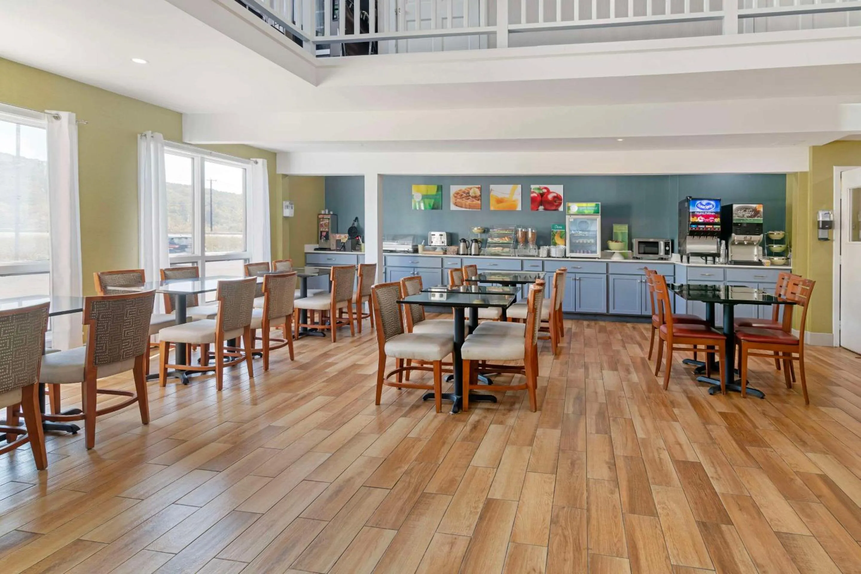 Breakfast in Quality Inn