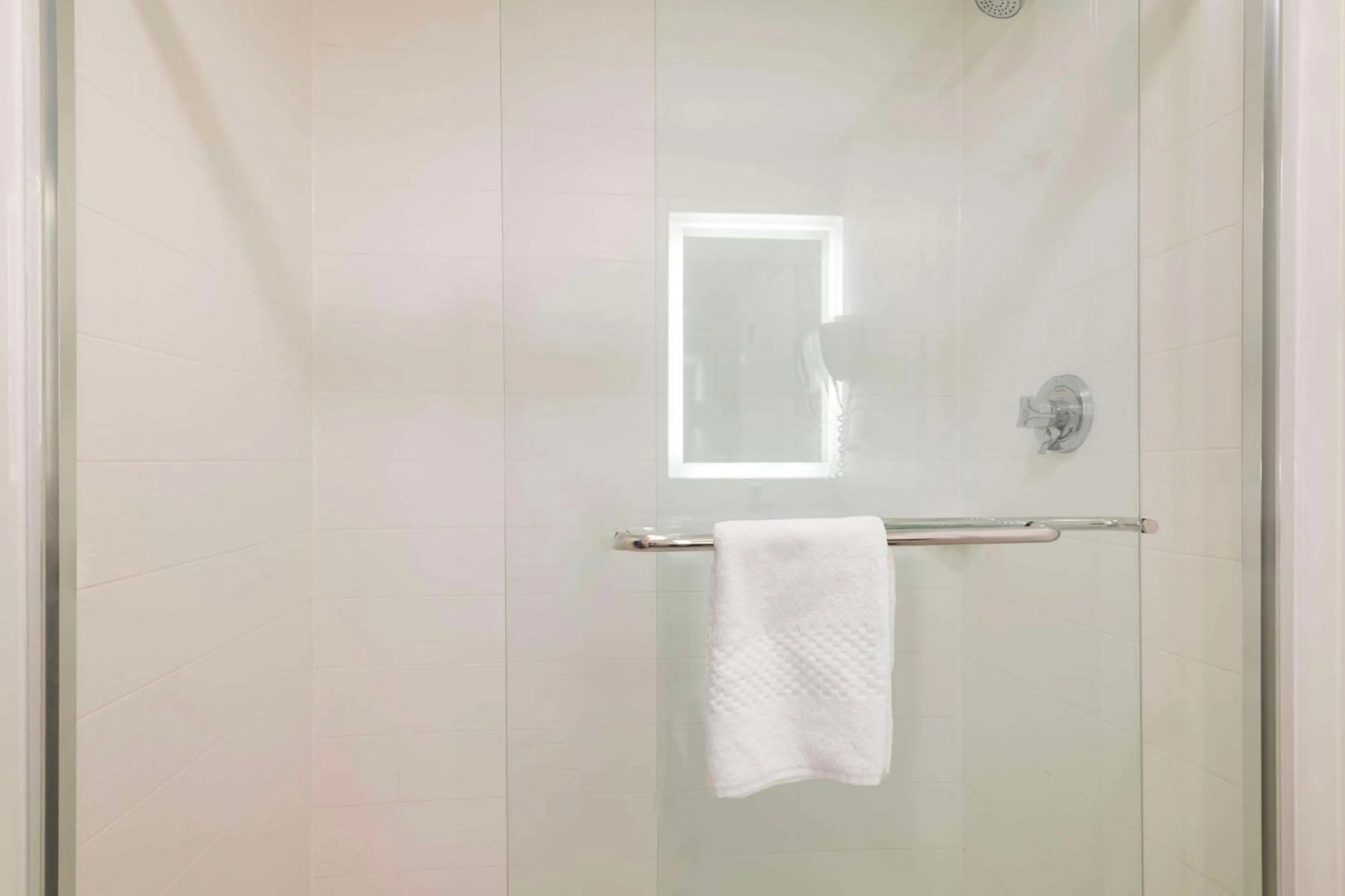 Bedroom in Quality Inn