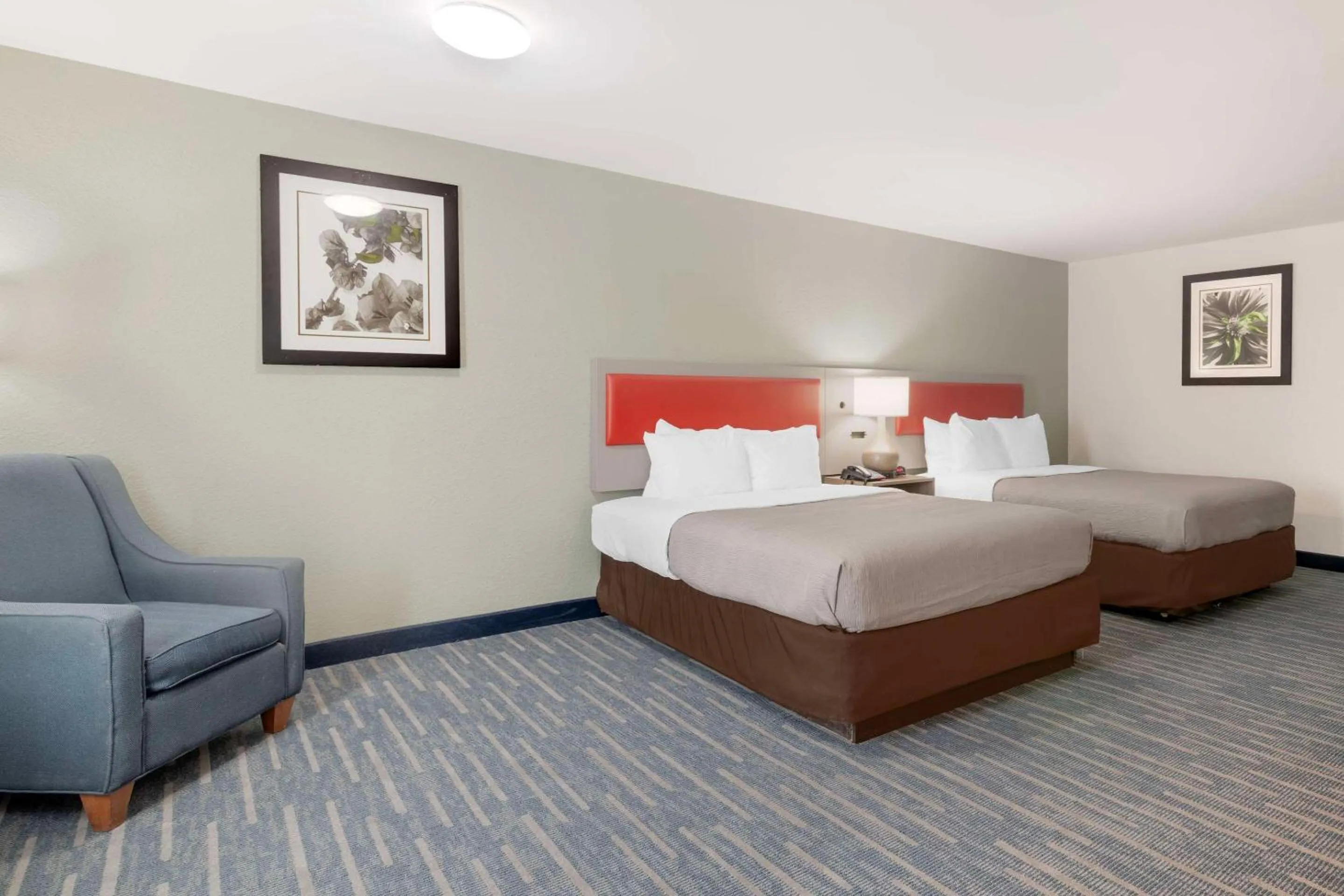 Bedroom, Bed in Quality Inn